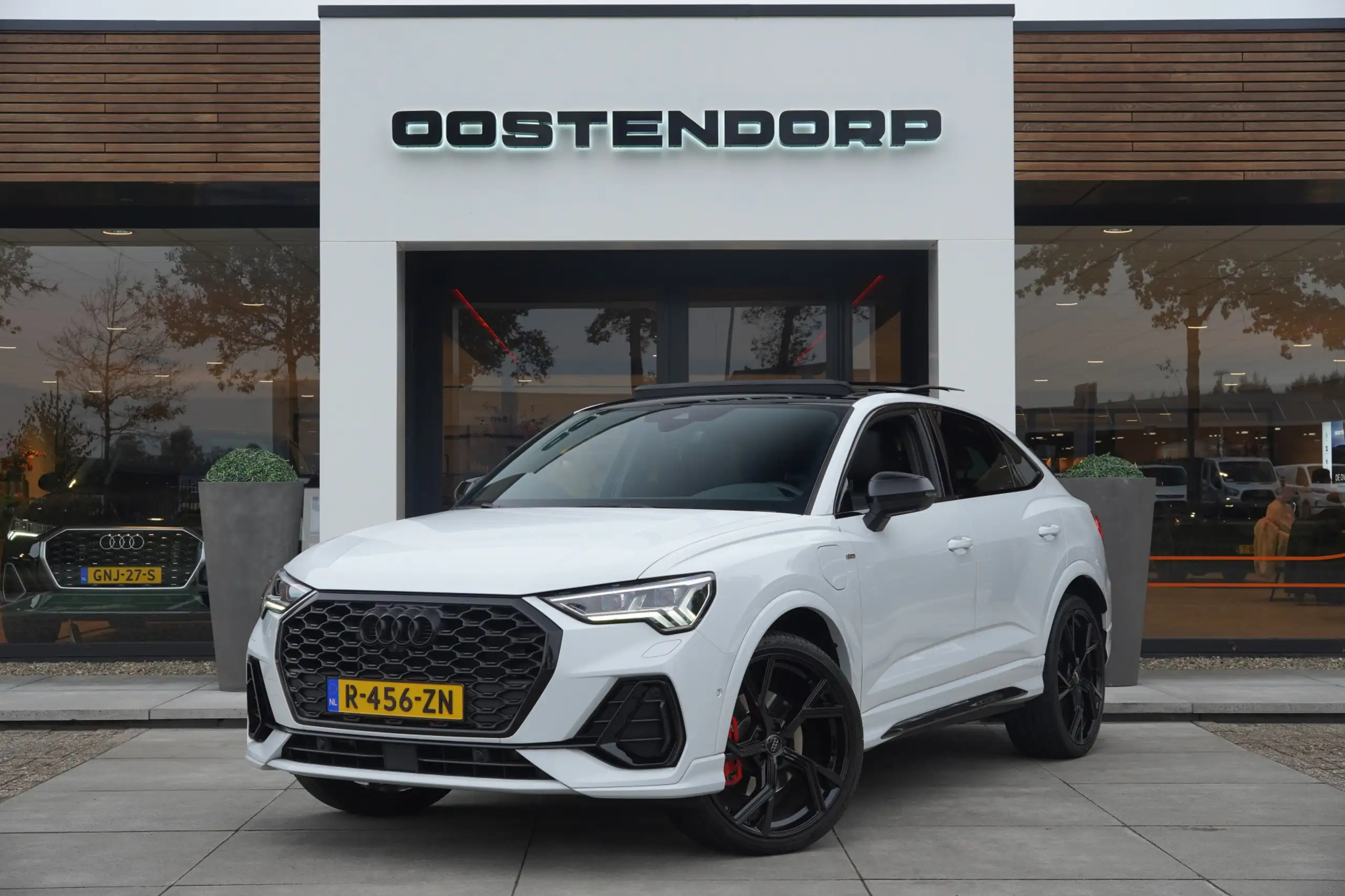 Audi - Q3