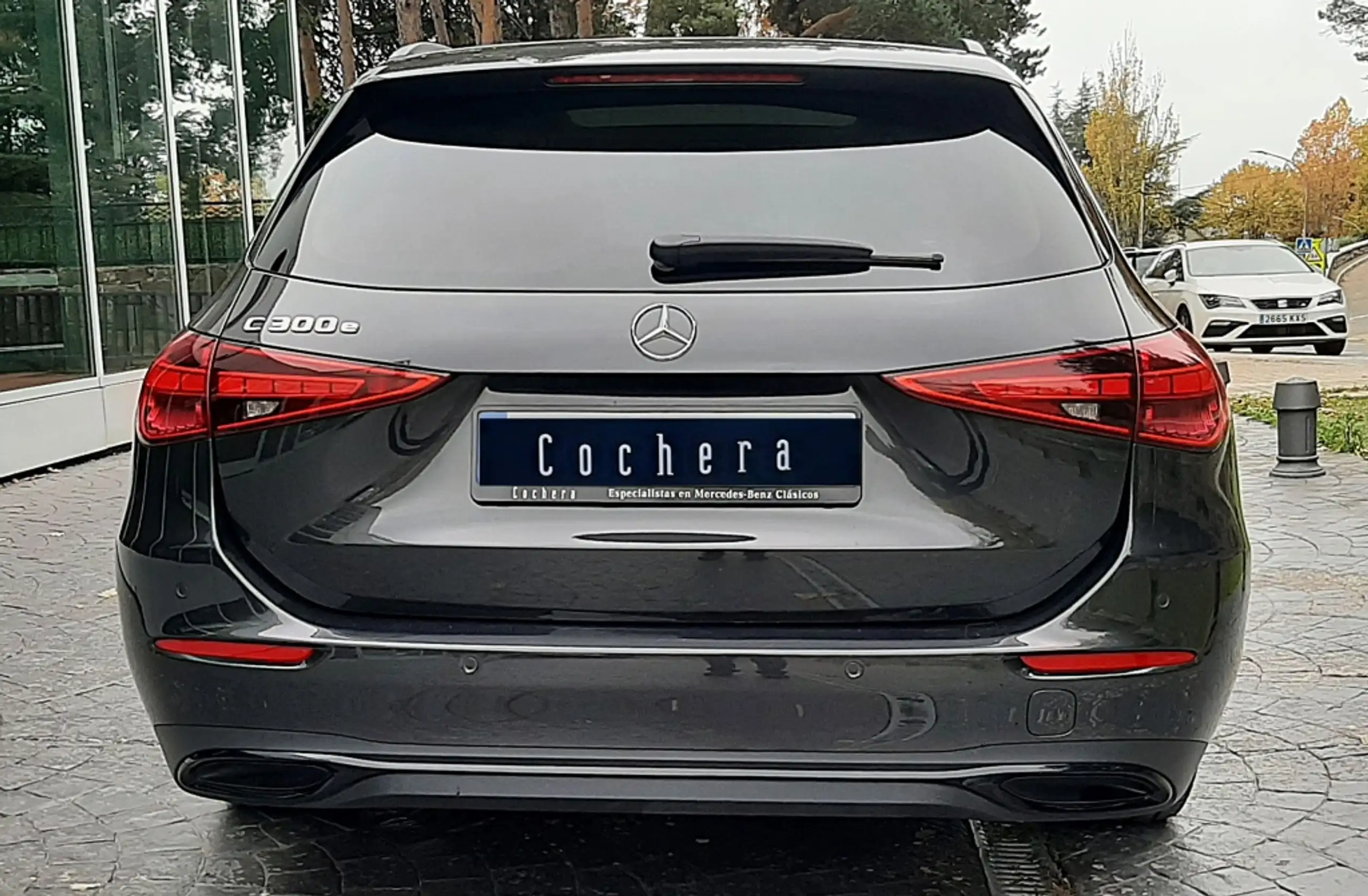 Mercedes-Benz - C 300