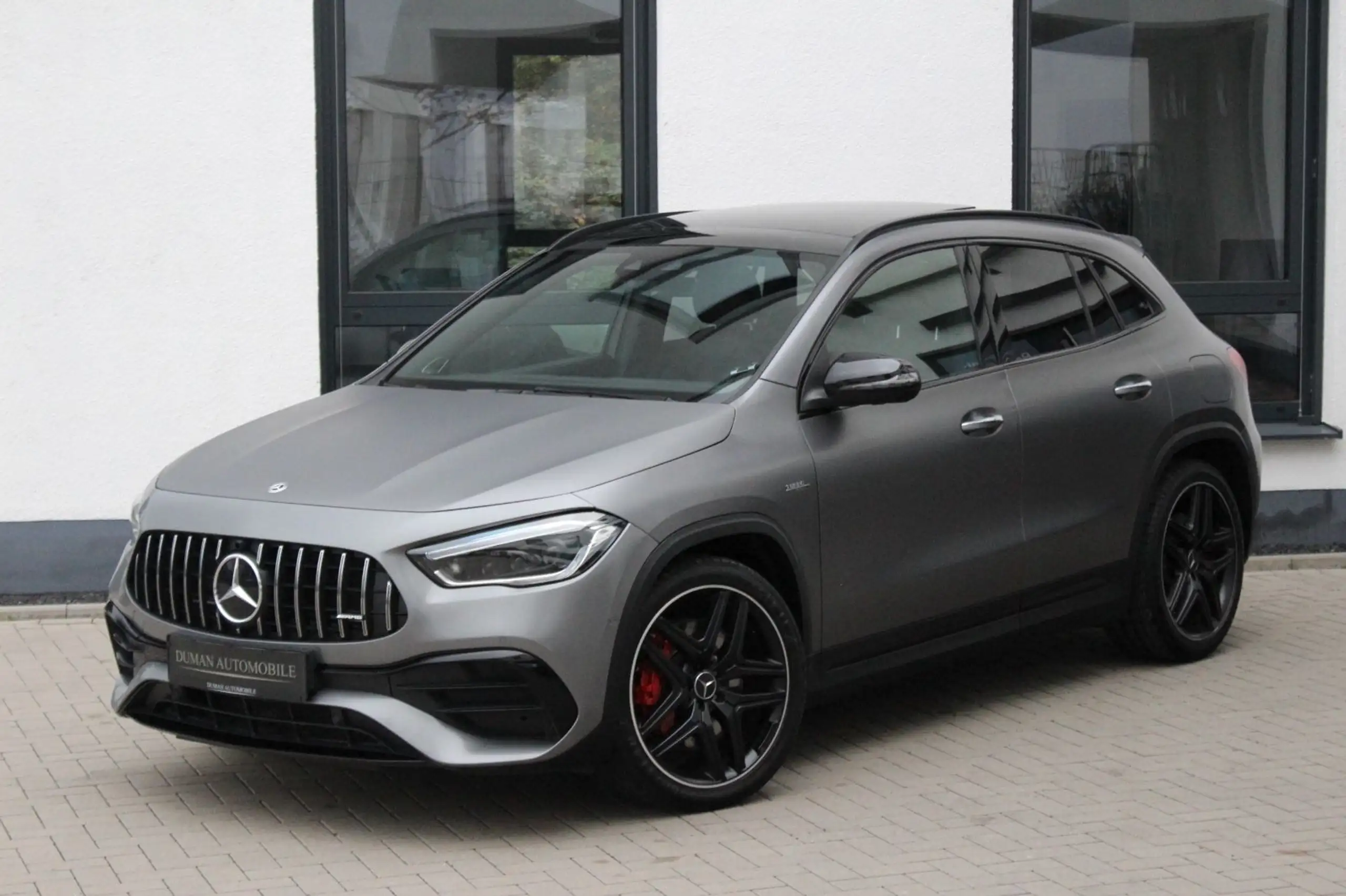 Mercedes-Benz - GLA 45 AMG