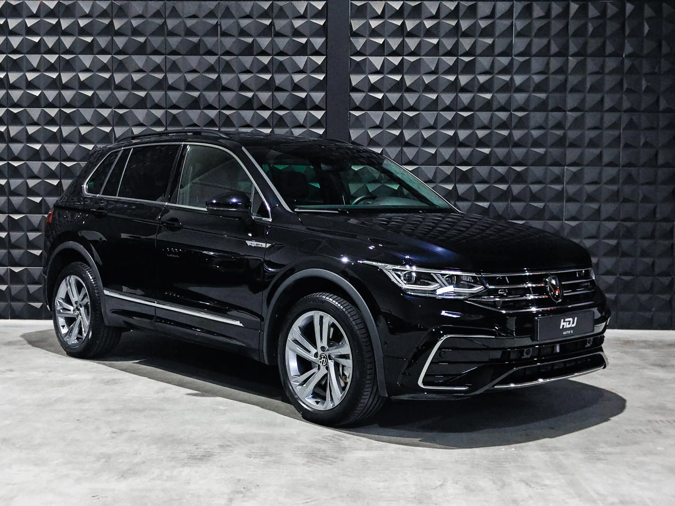 Volkswagen - Tiguan