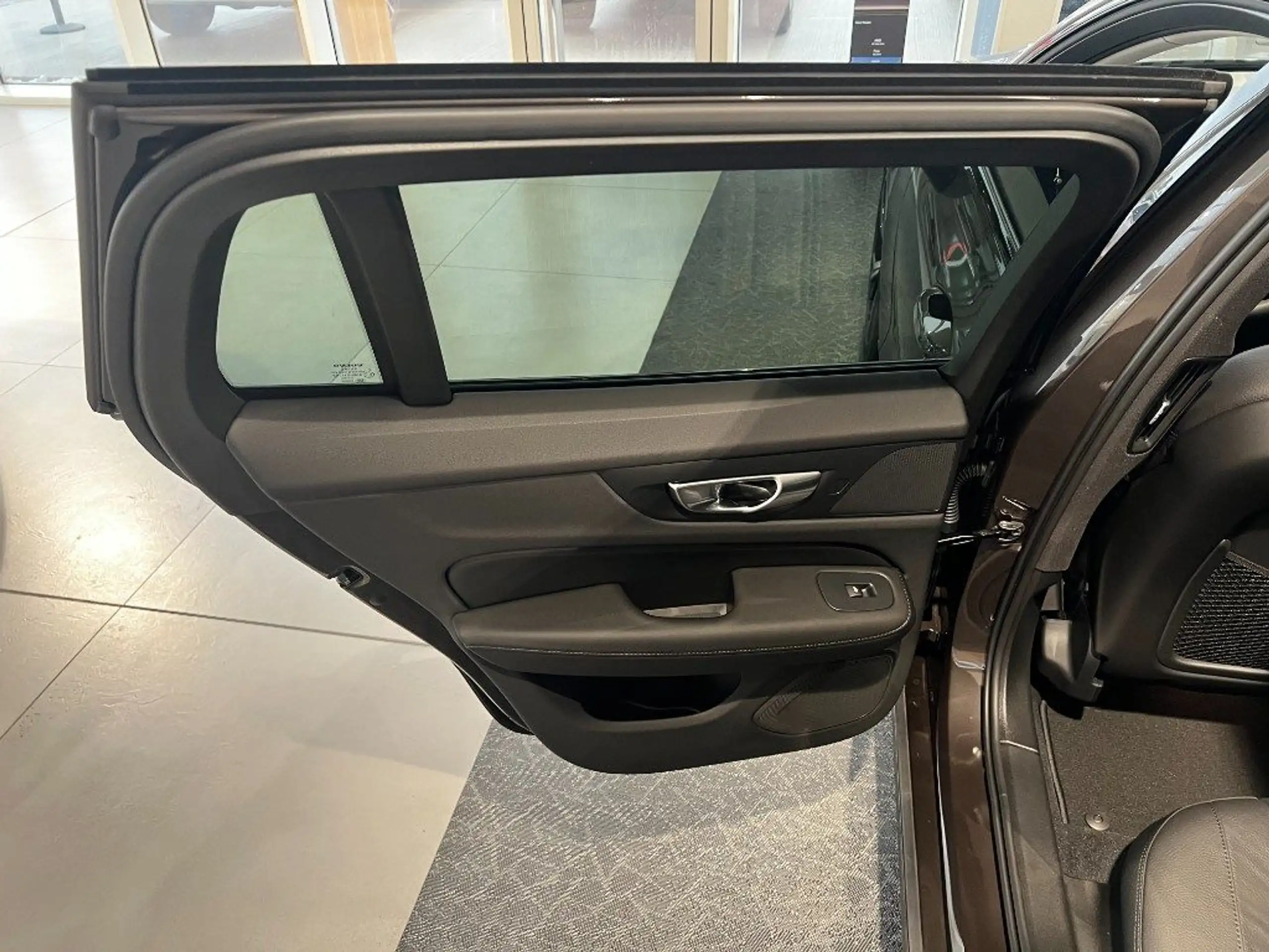 Volvo - V60