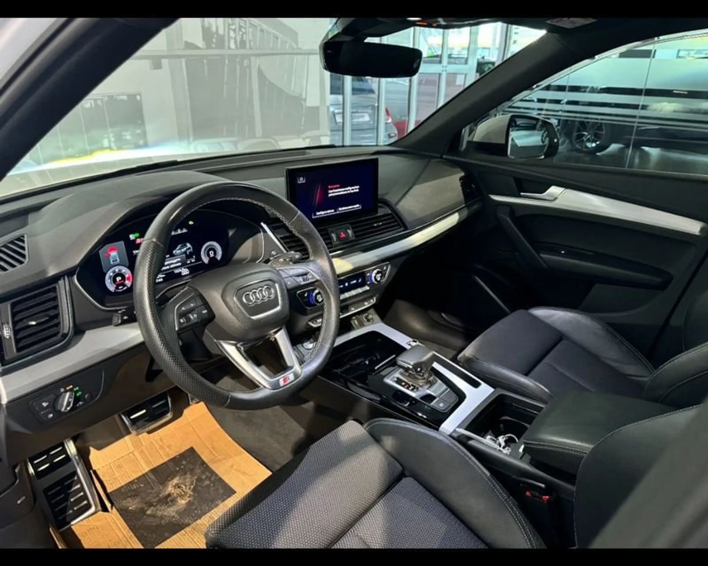 Audi - Q5