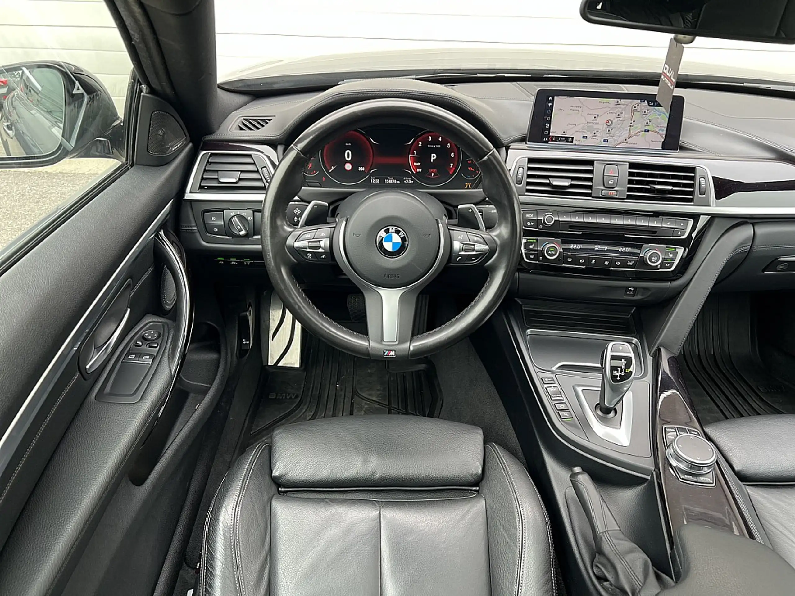 BMW - 440