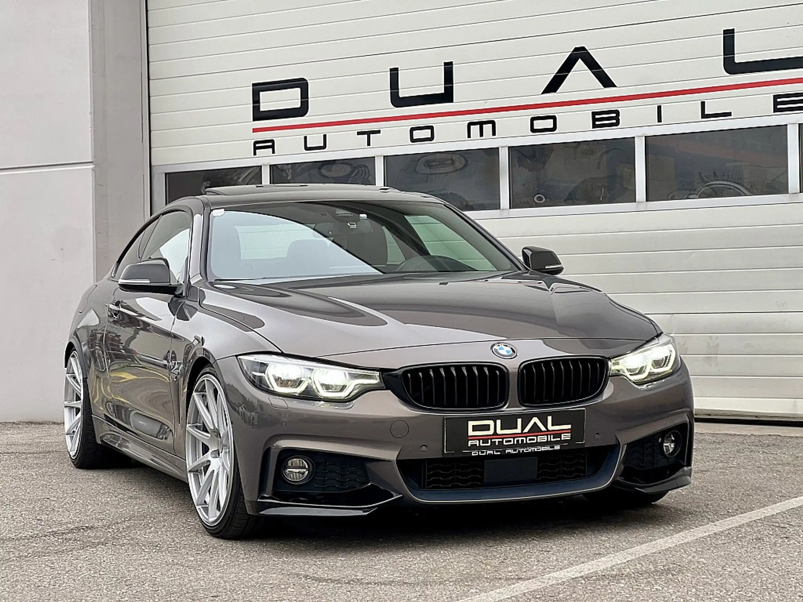 BMW - 440