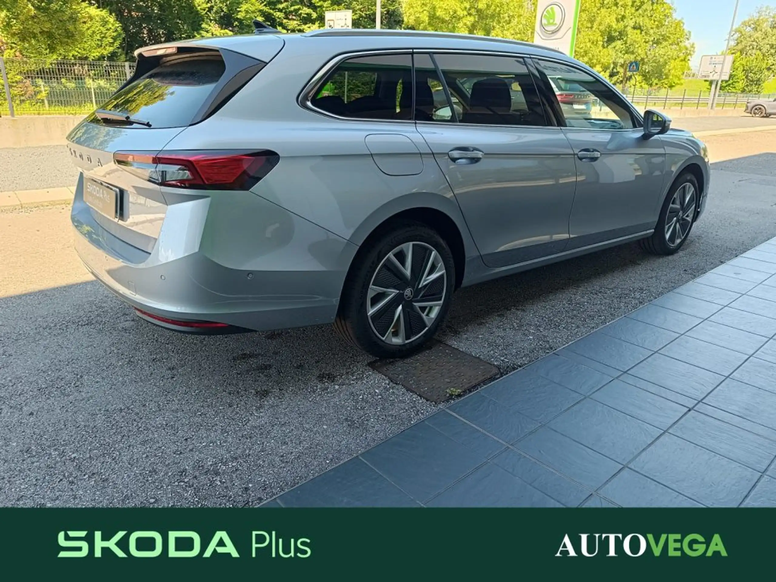 Skoda - Superb