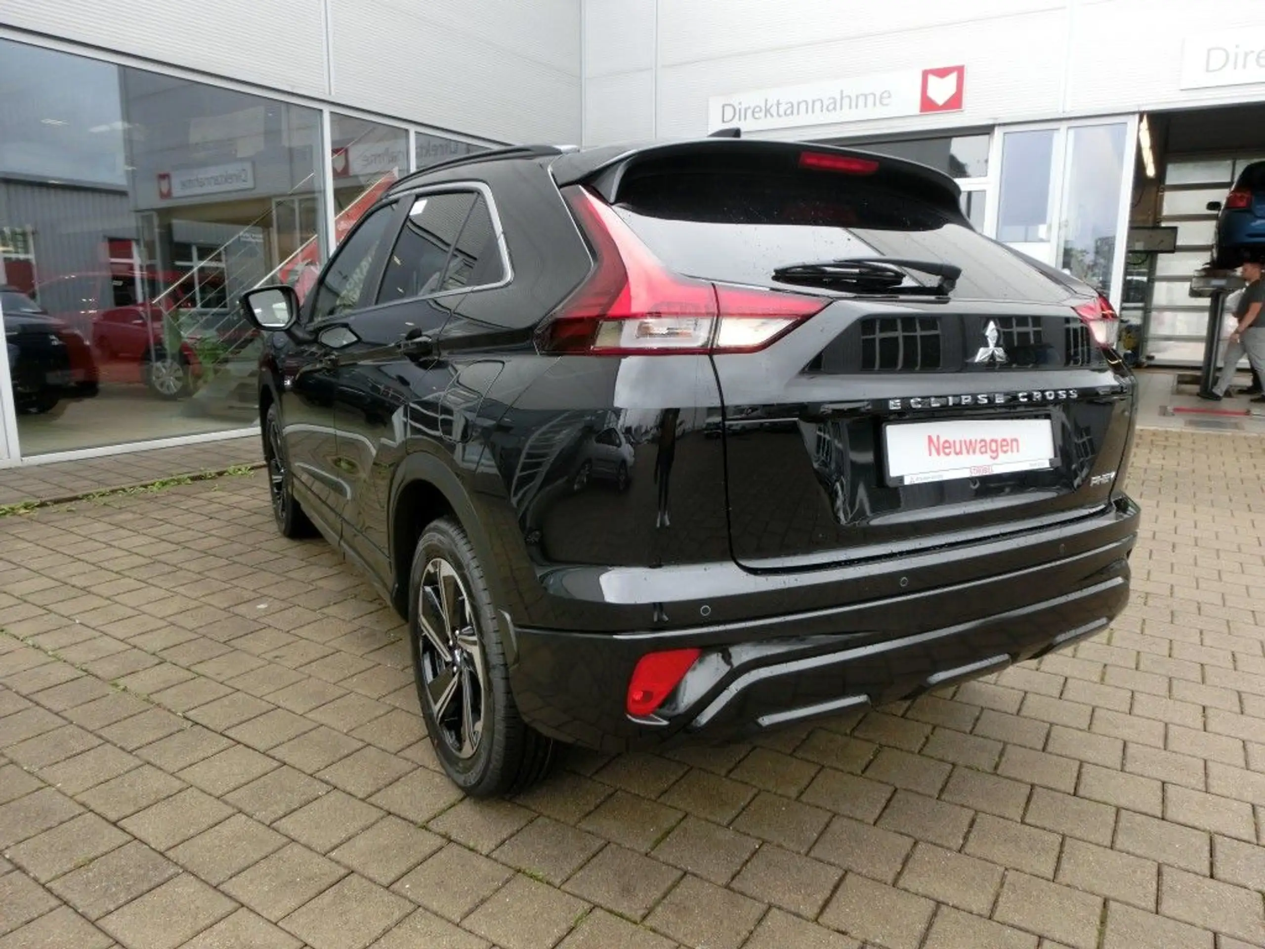 Mitsubishi - Eclipse Cross