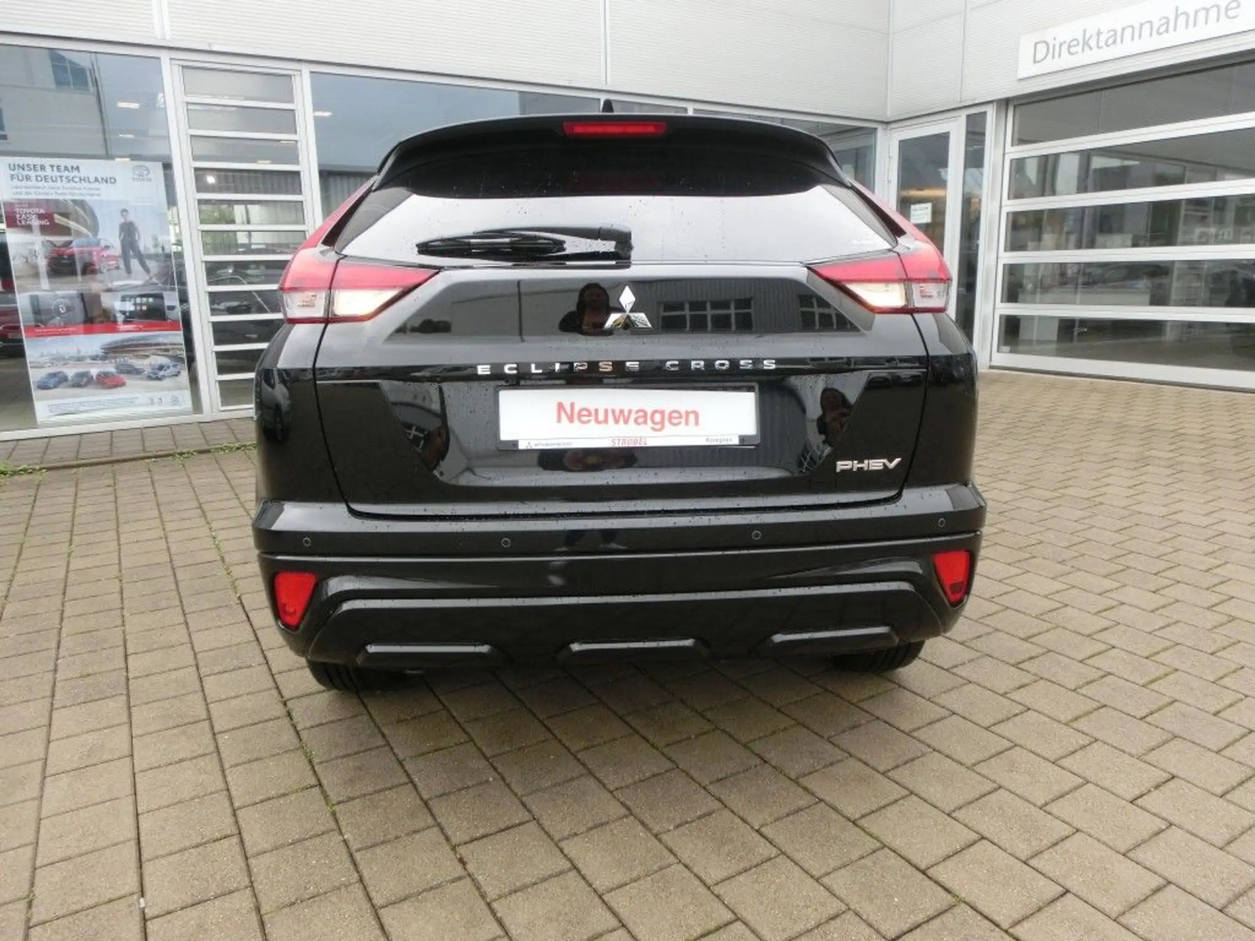 Mitsubishi - Eclipse Cross