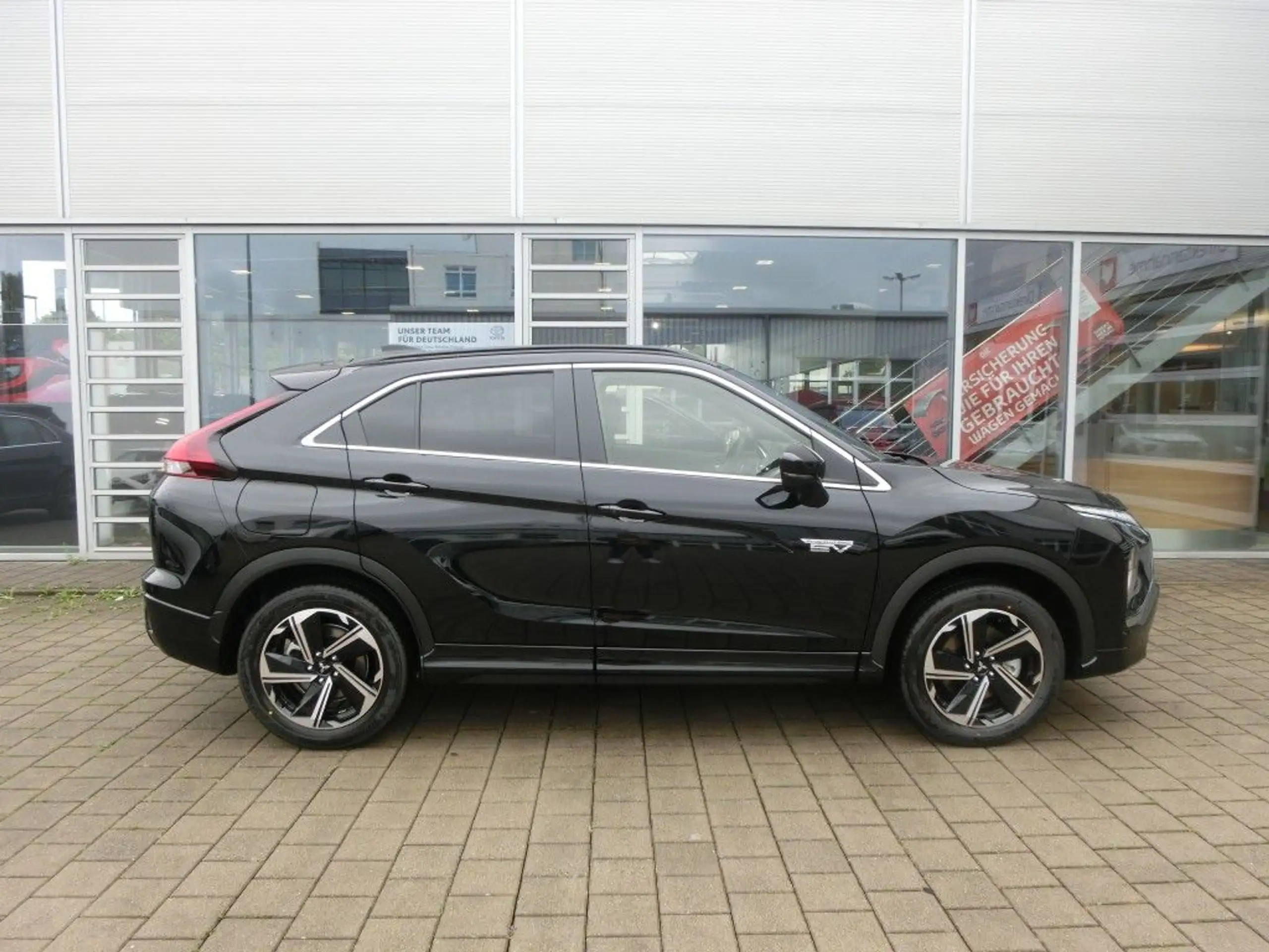 Mitsubishi - Eclipse Cross