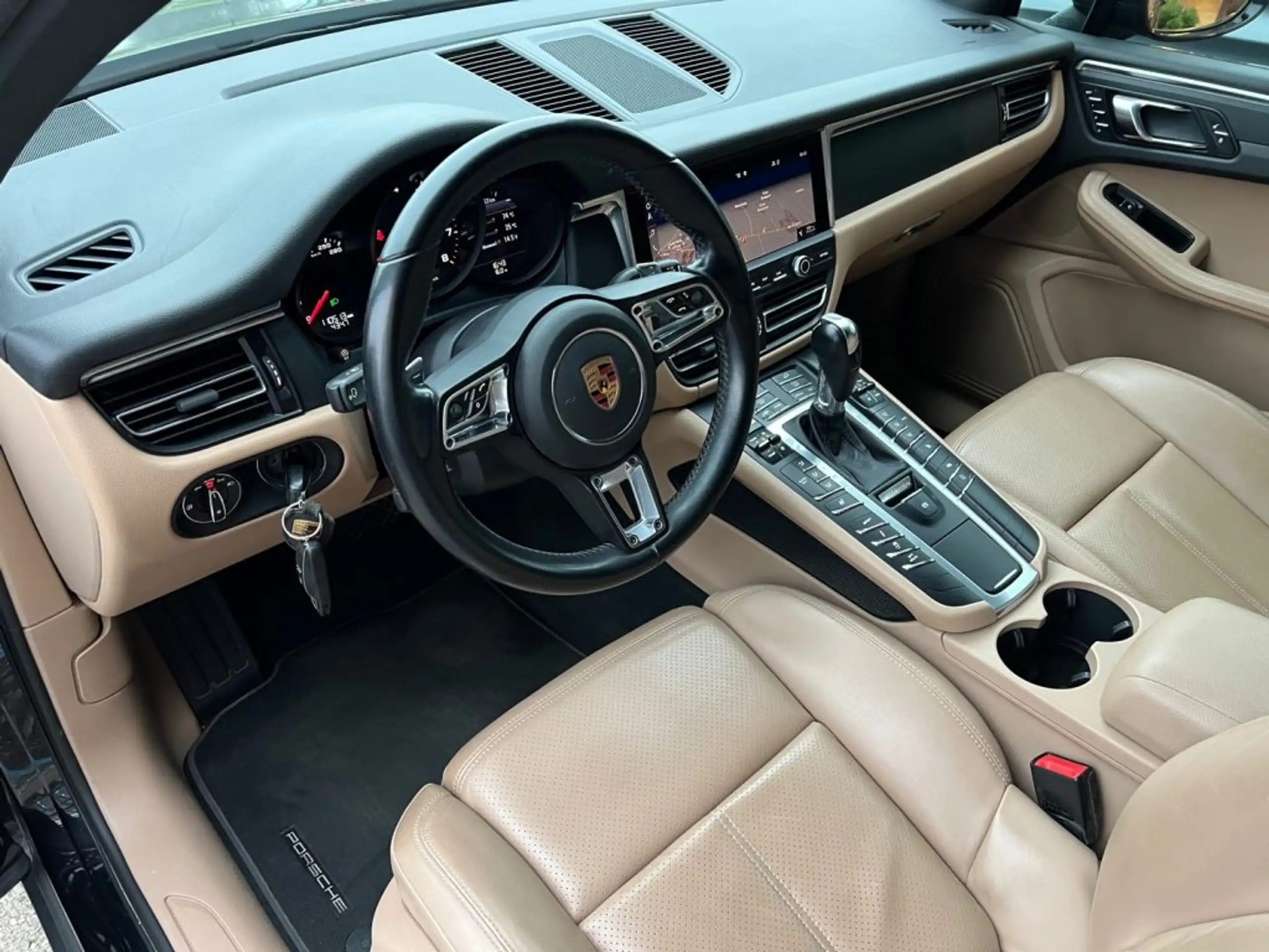 Porsche - Macan