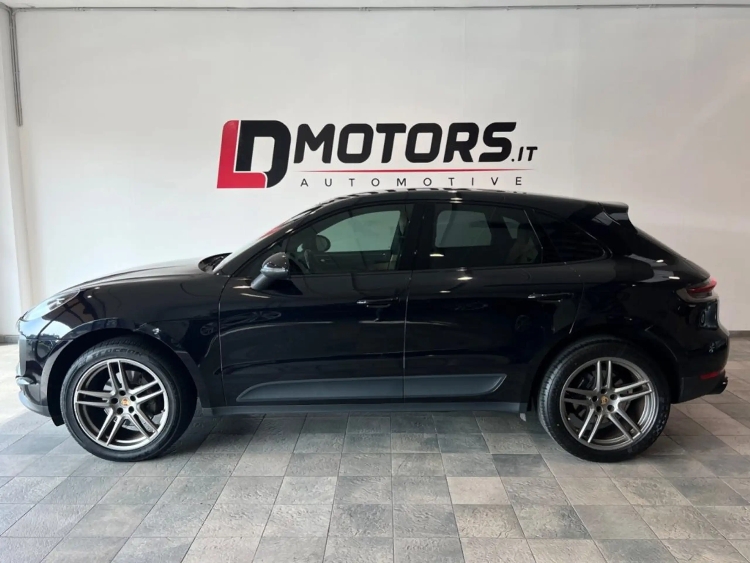 Porsche - Macan