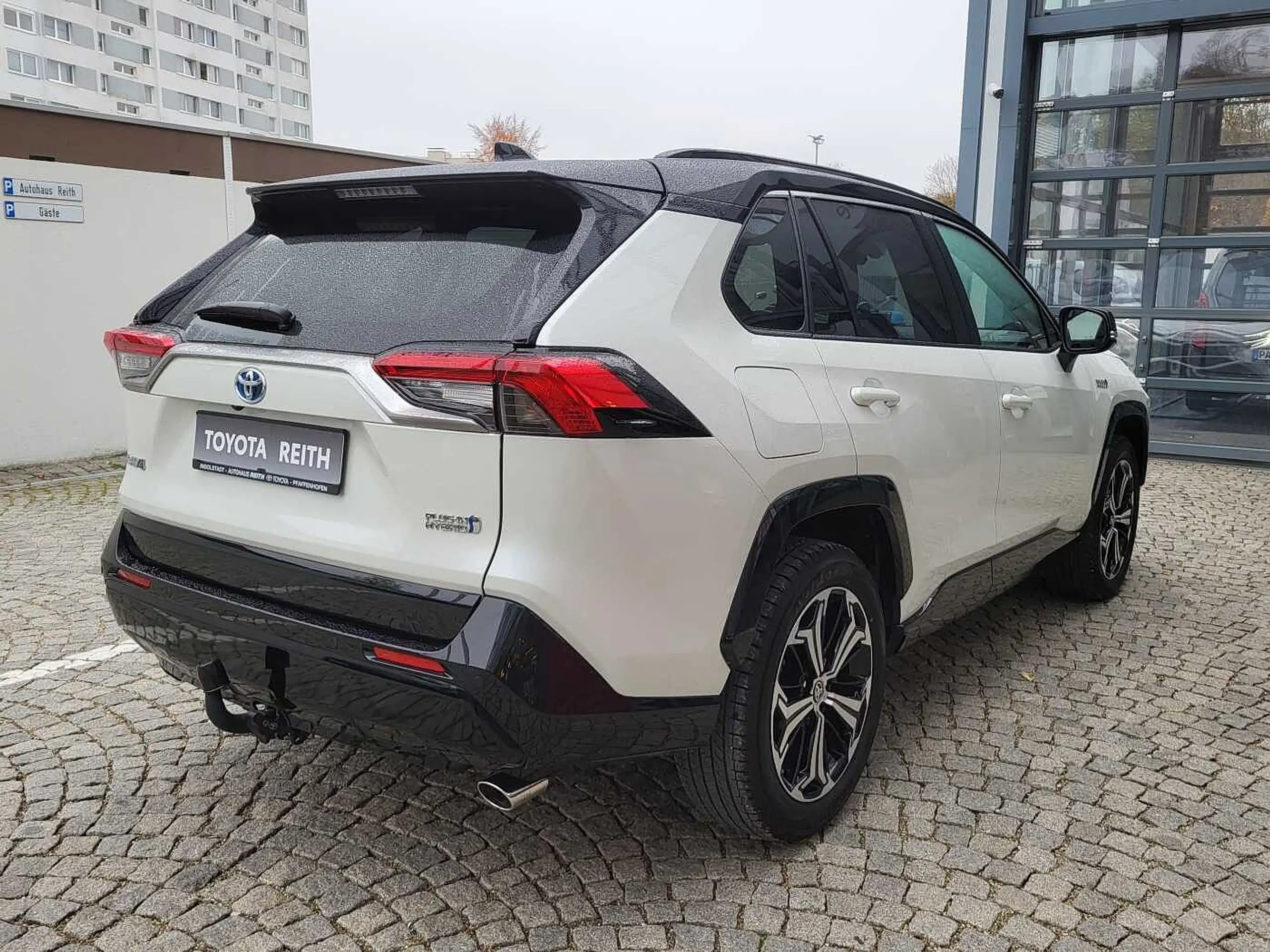 Toyota - RAV 4