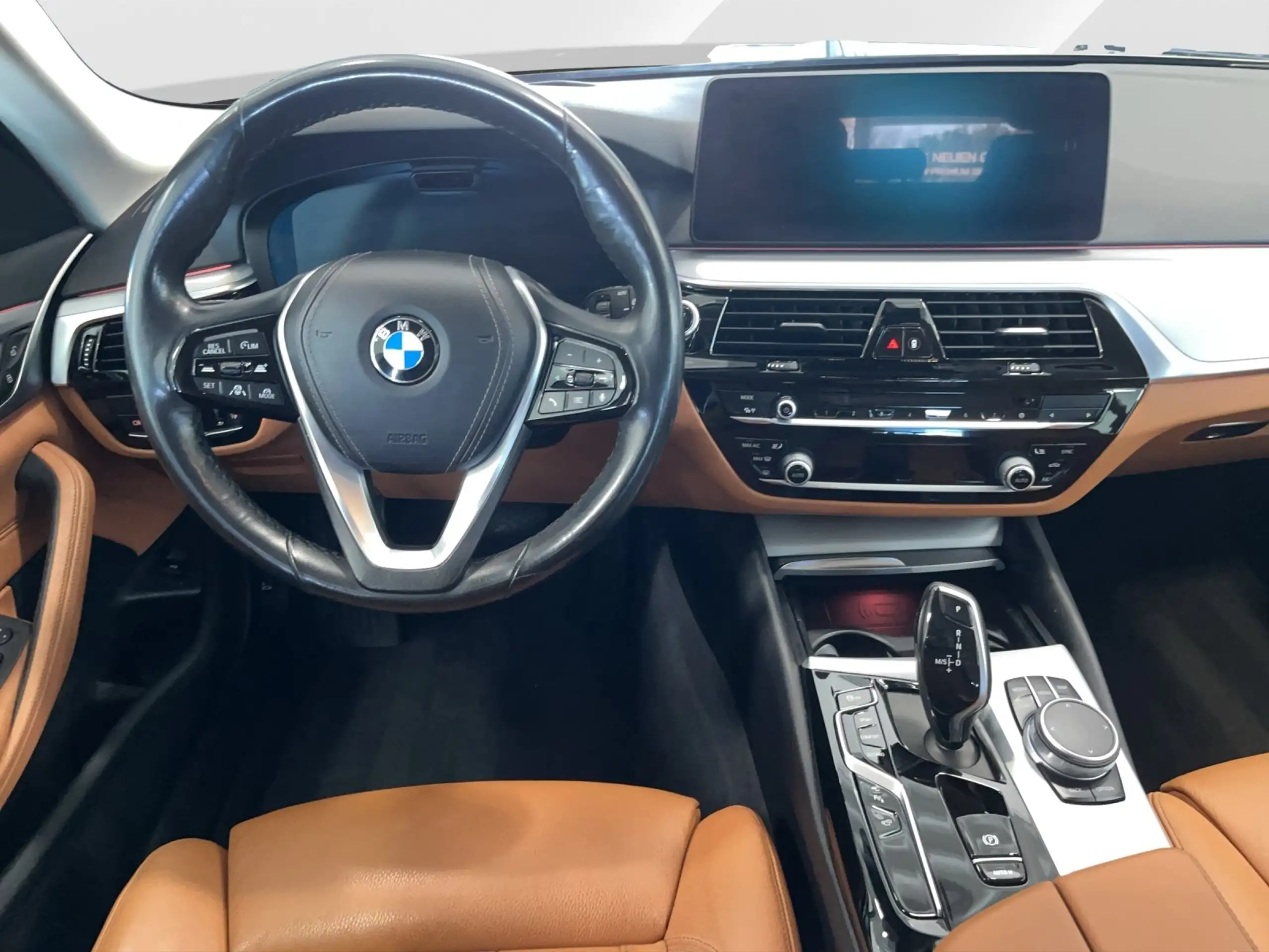 BMW - 530