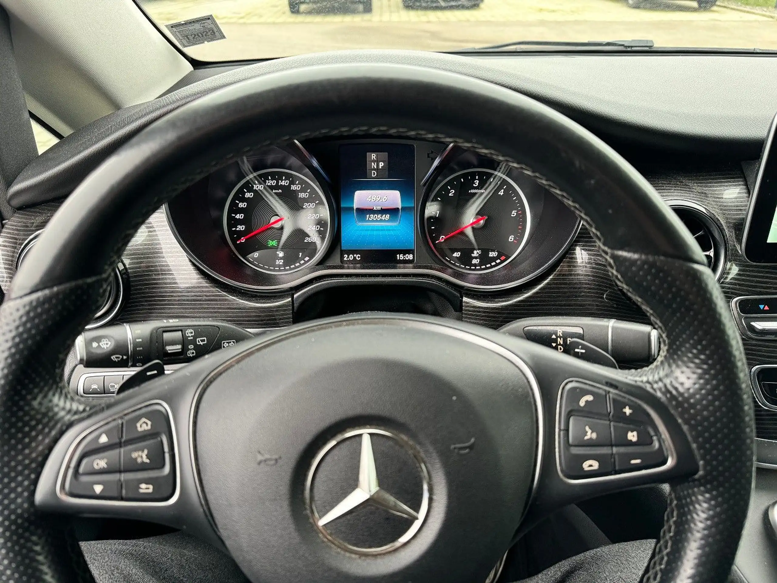 Mercedes-Benz - V 220