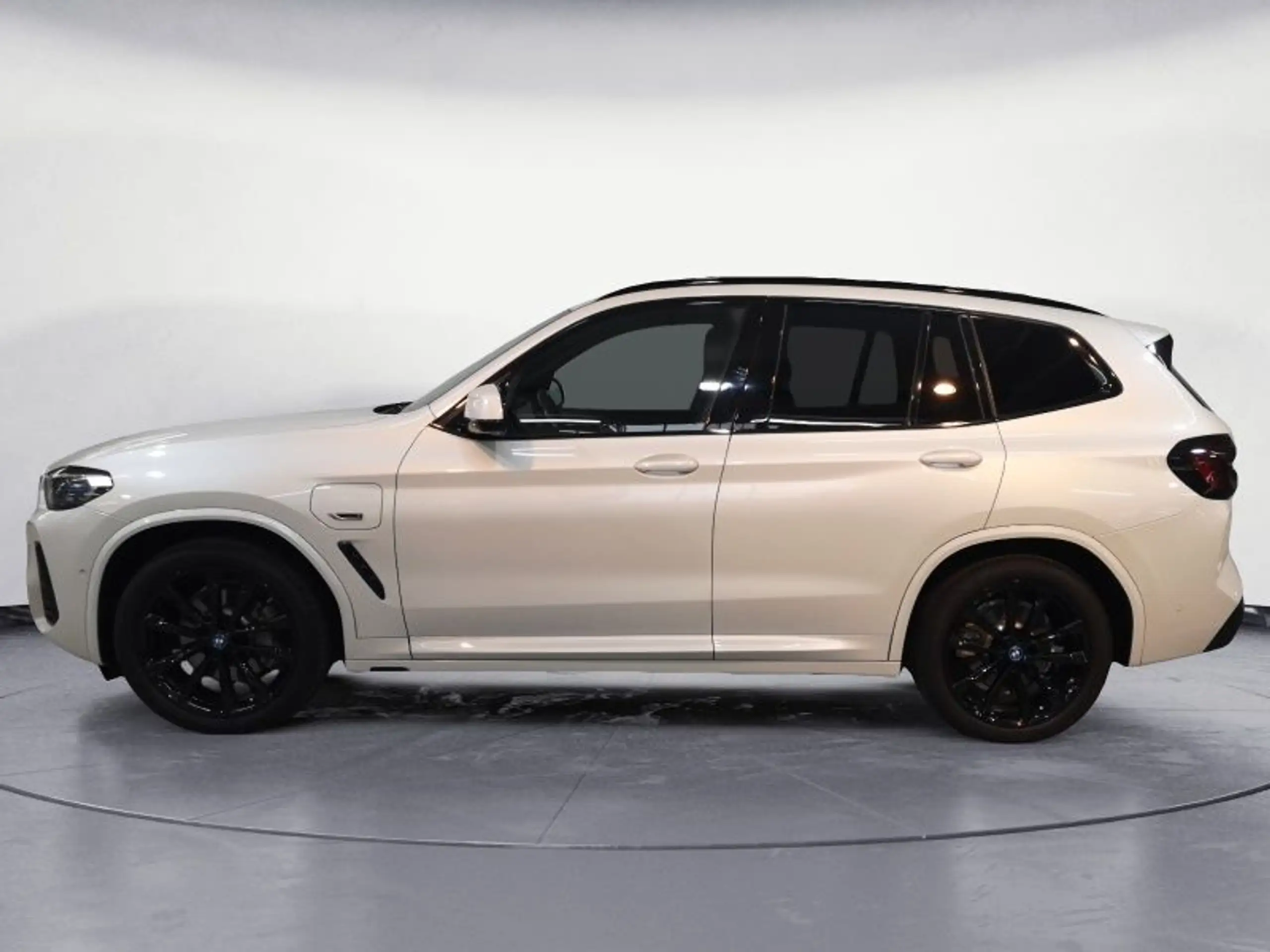 BMW - X3