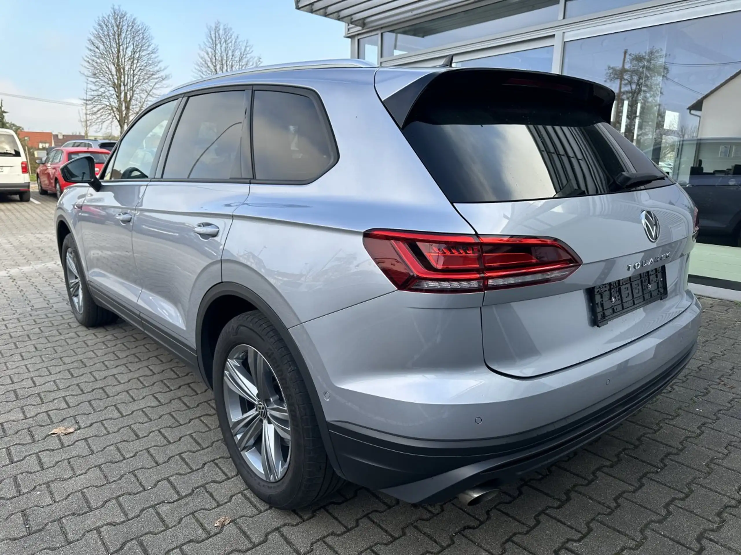 Volkswagen - Touareg