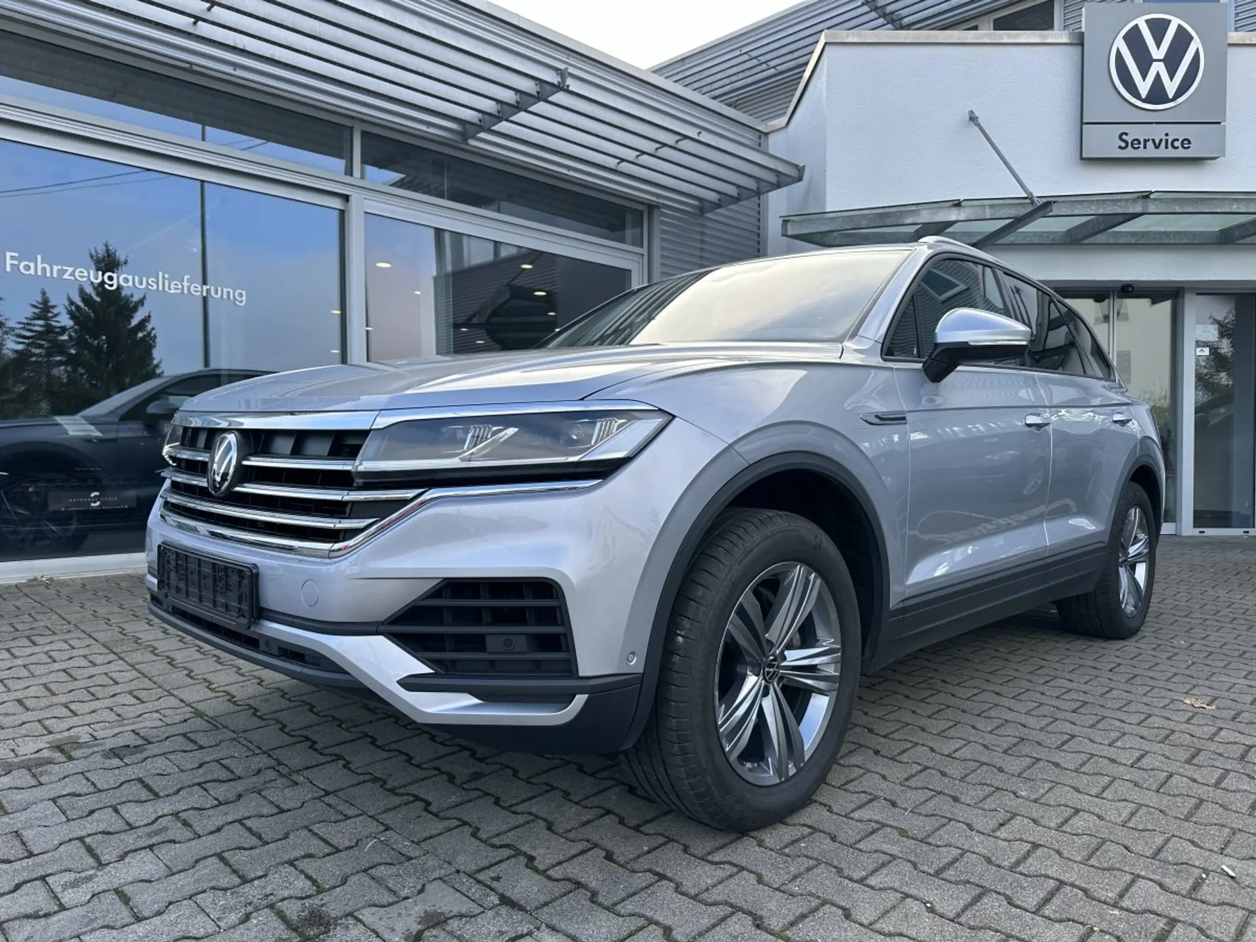 Volkswagen - Touareg