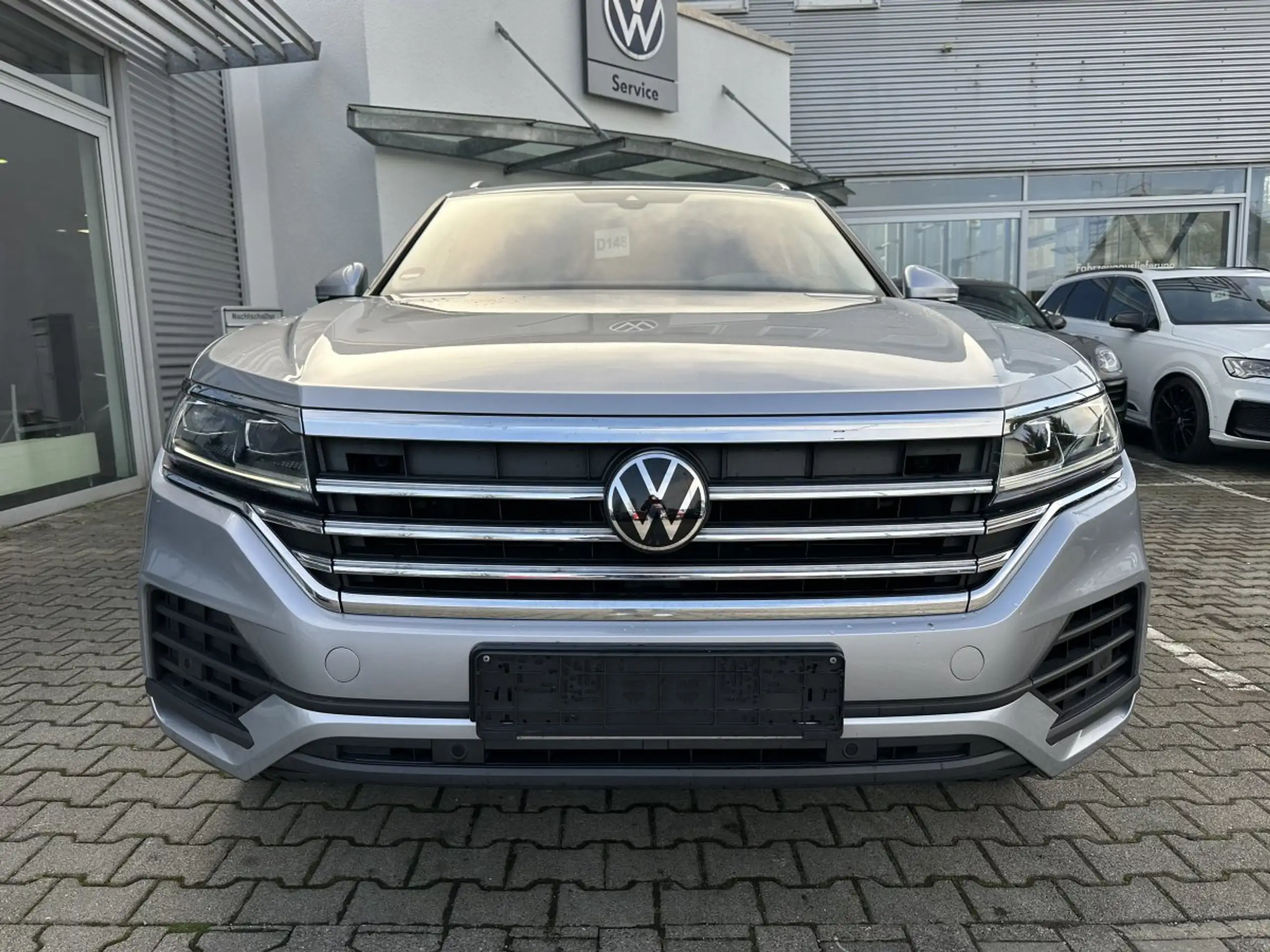 Volkswagen - Touareg