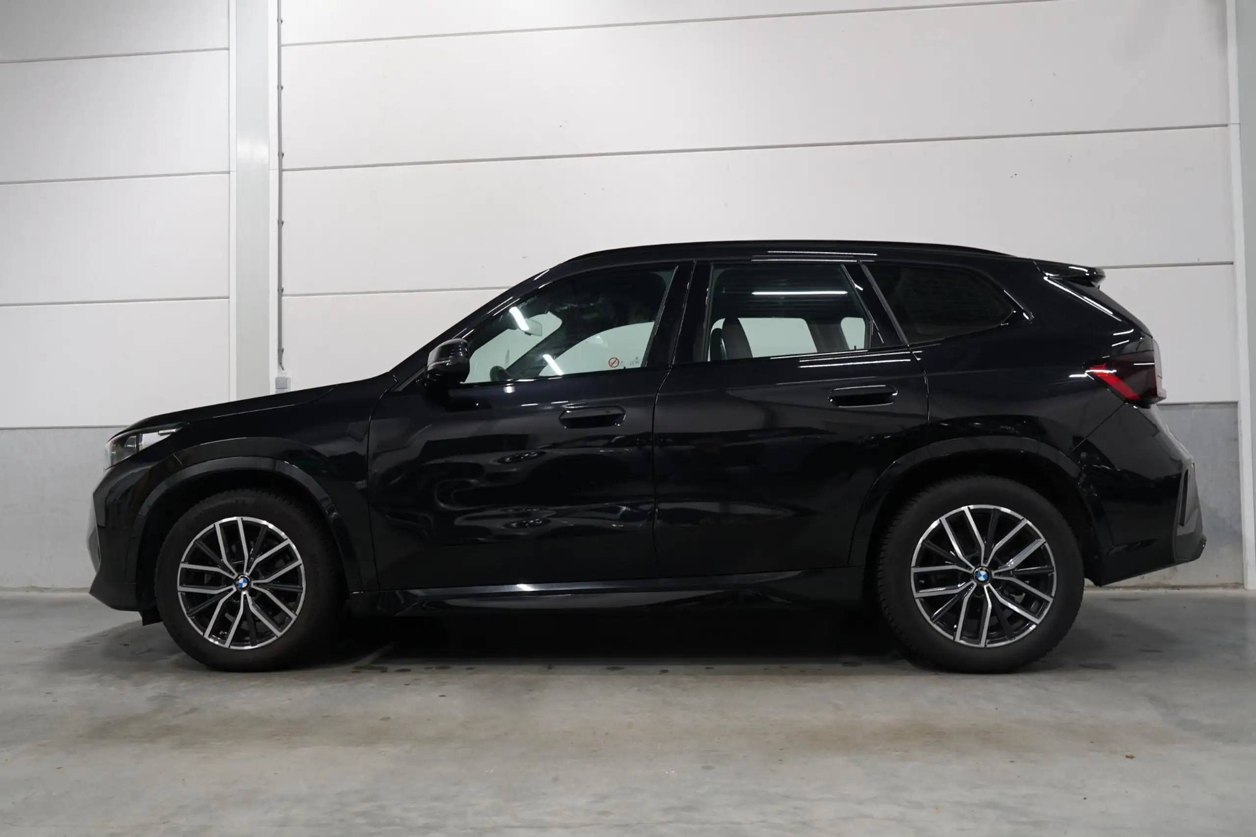 BMW - X1