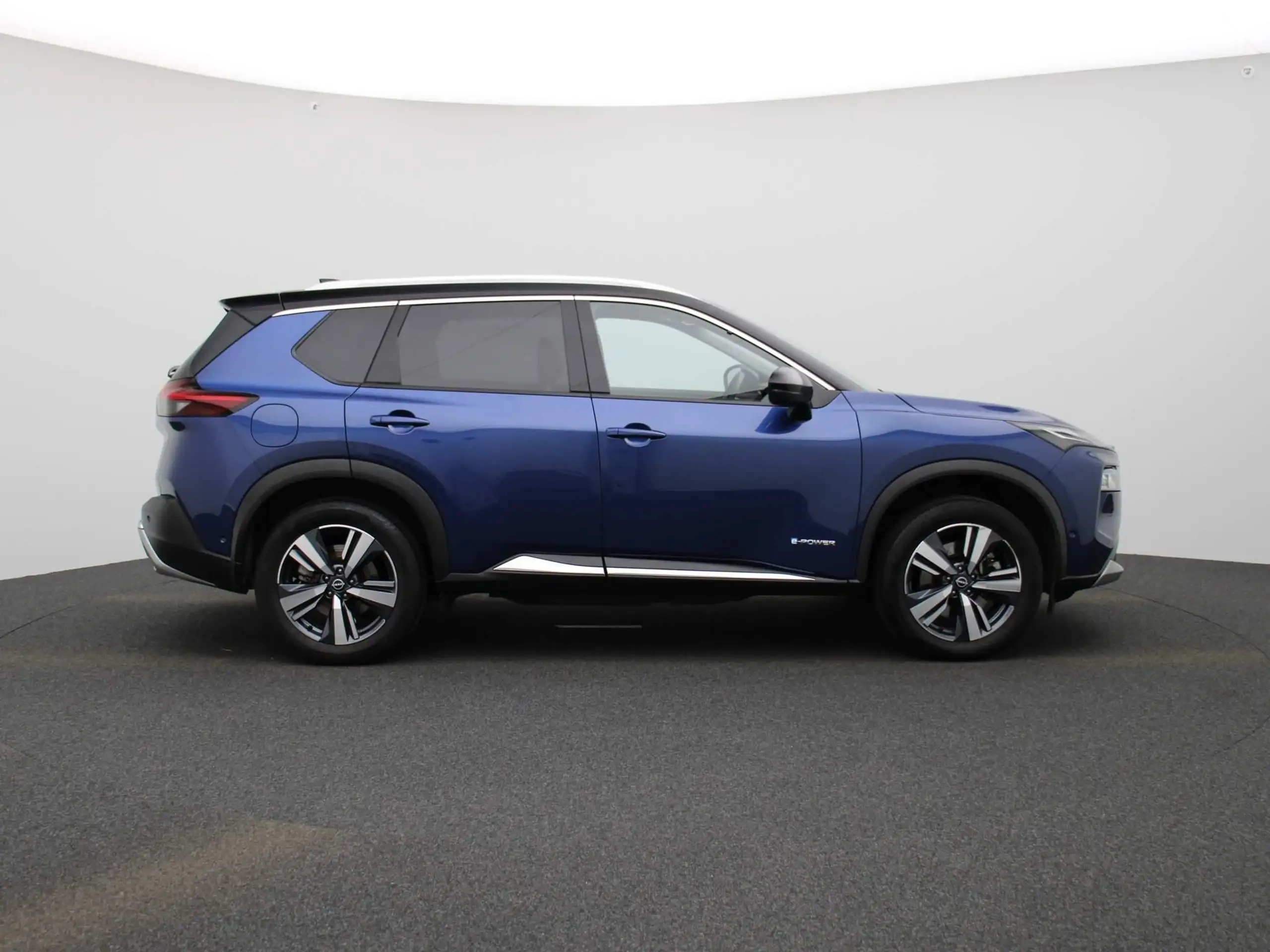 Nissan - X-Trail