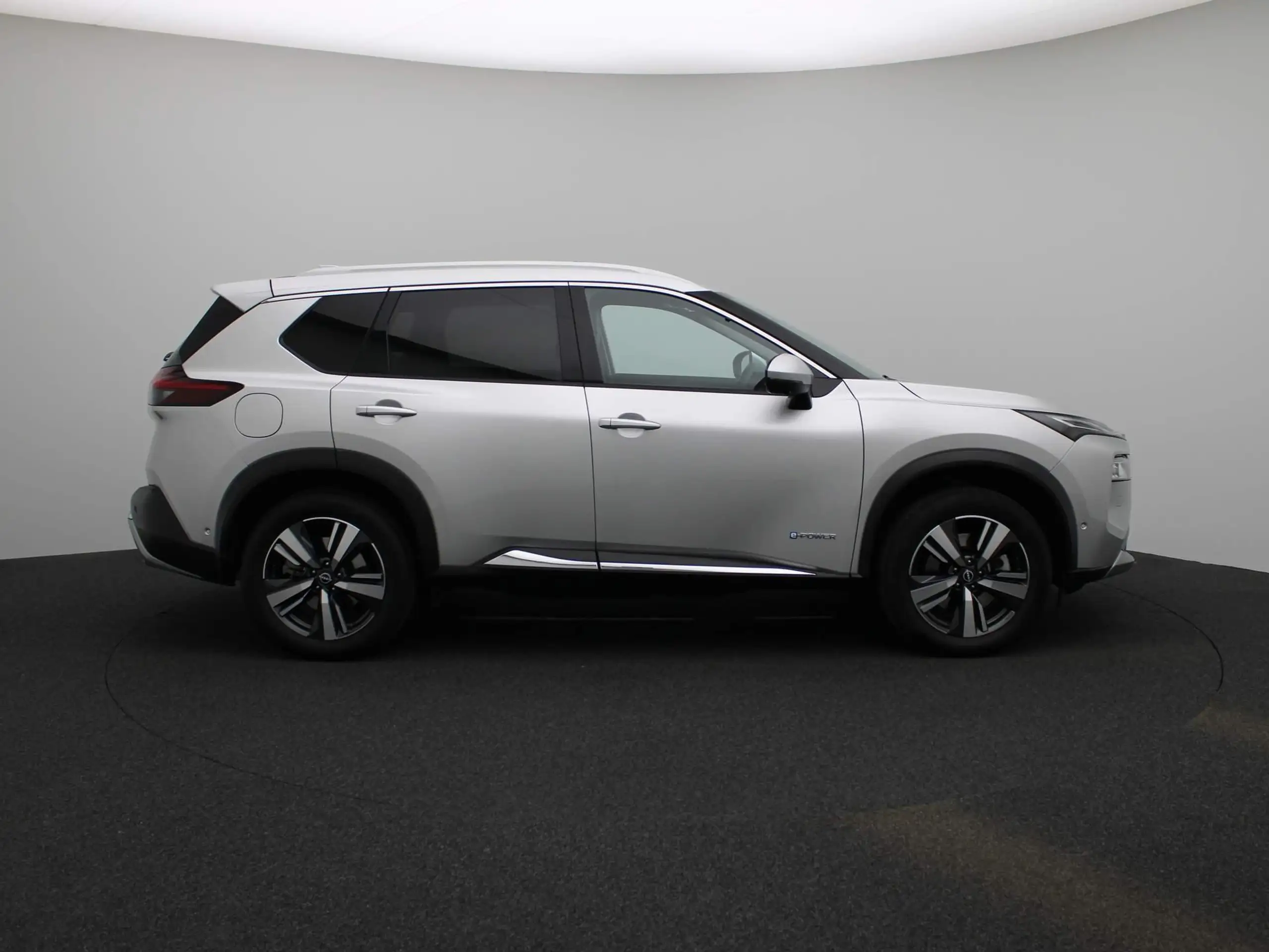 Nissan - X-Trail