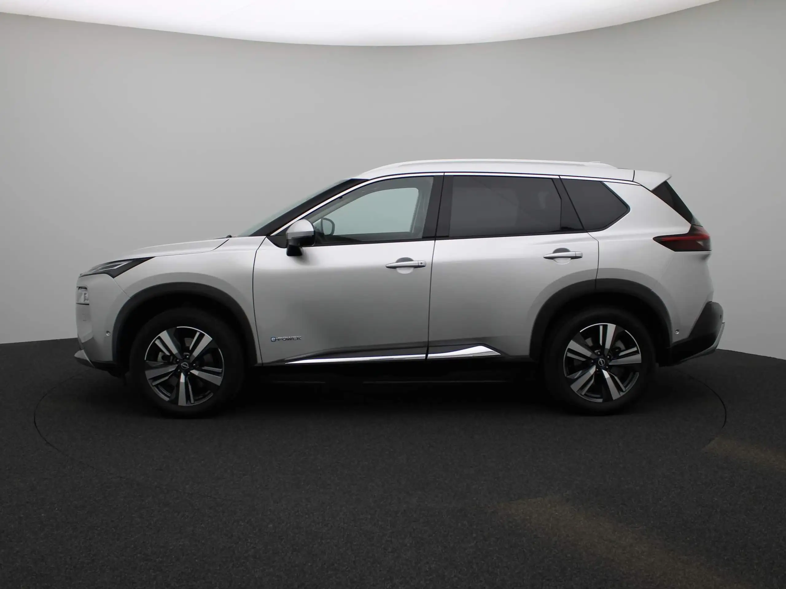 Nissan - X-Trail