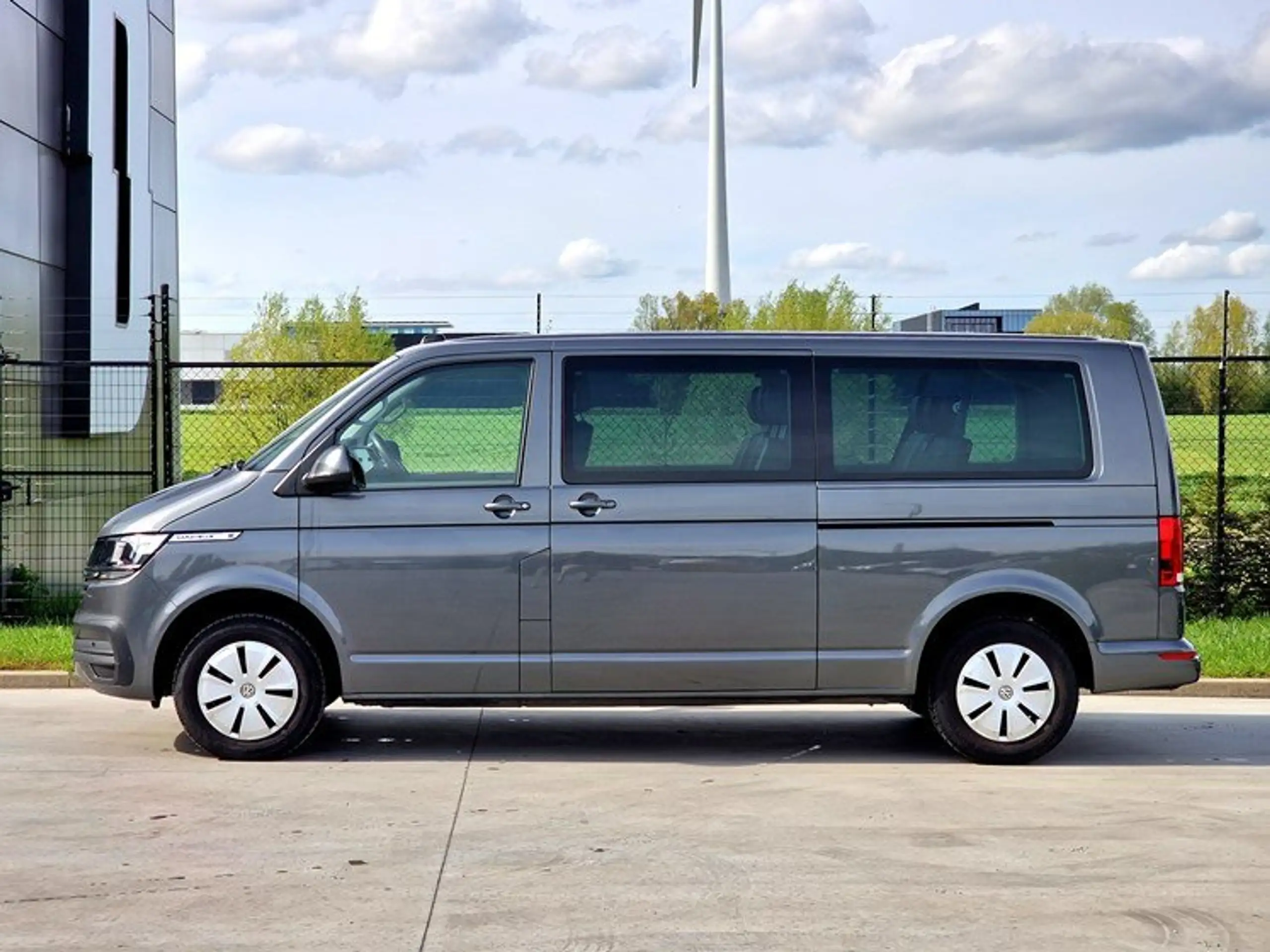 Volkswagen - T6 Caravelle