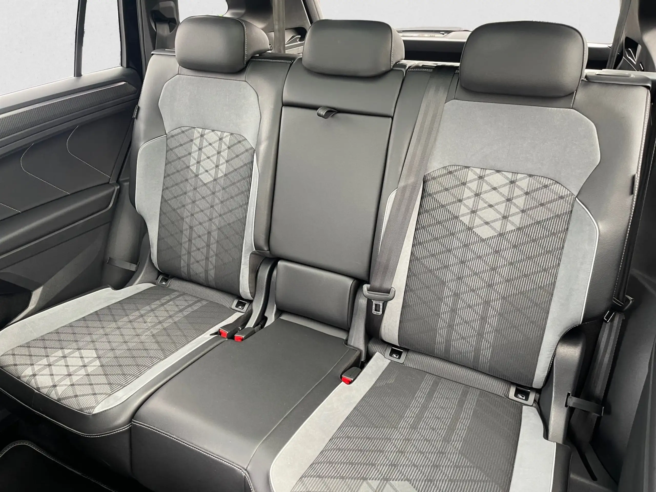 Volkswagen - Tiguan Allspace