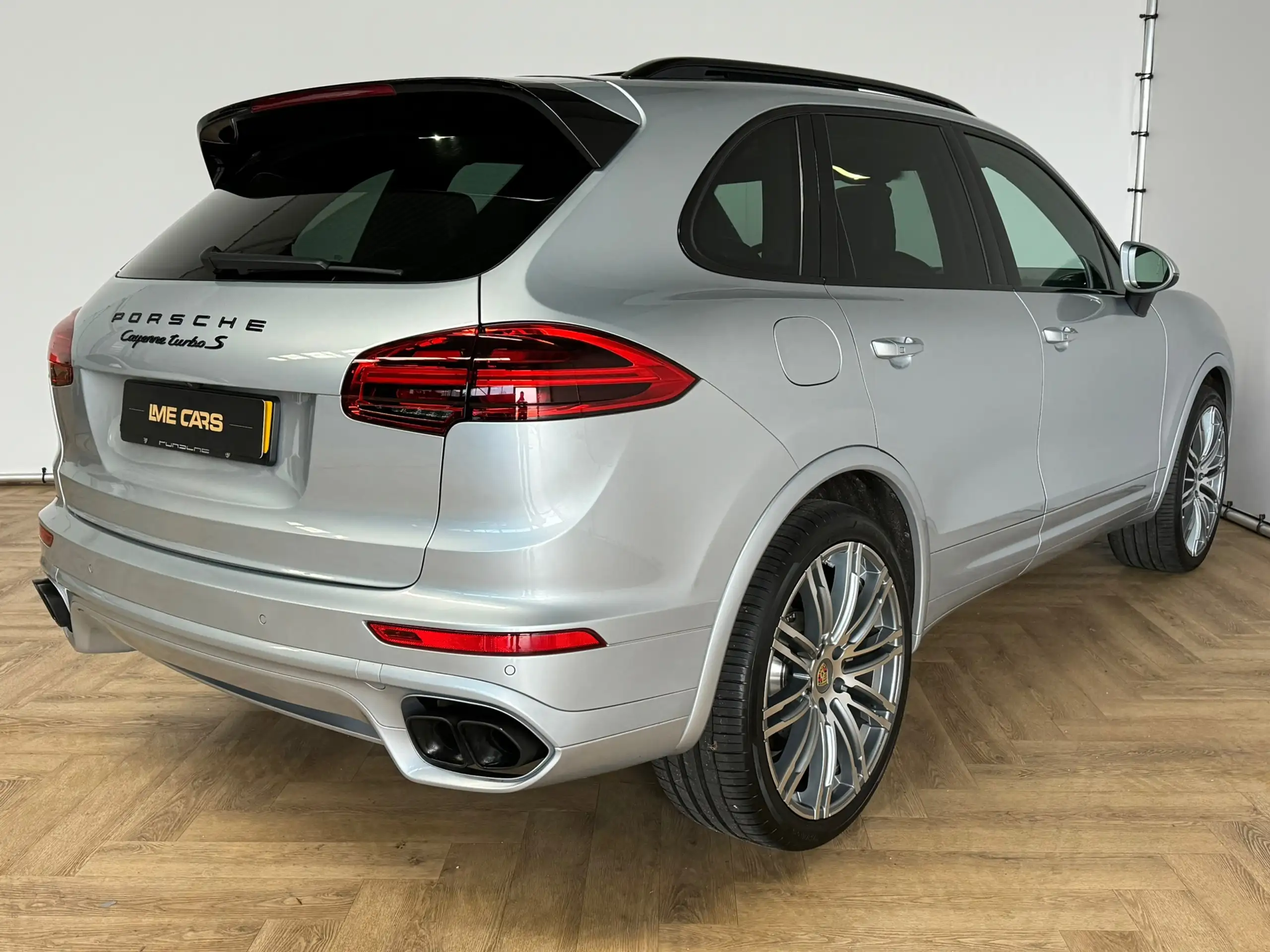 Porsche - Cayenne