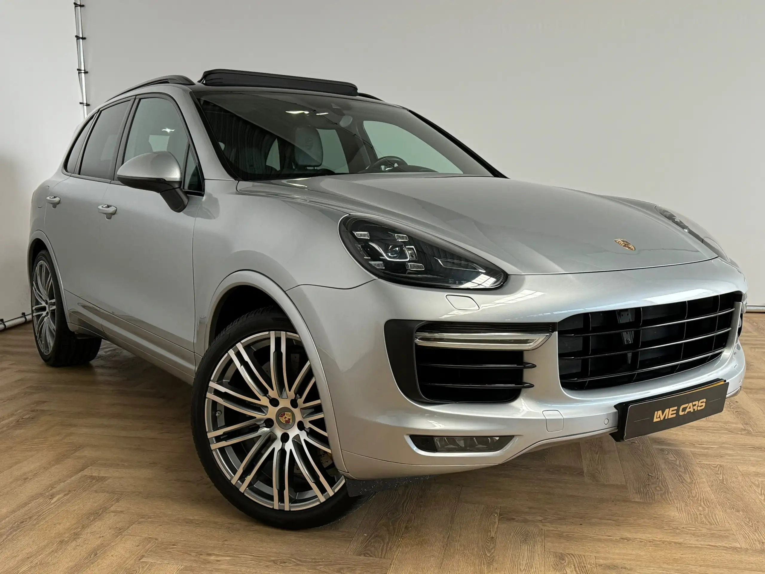 Porsche - Cayenne