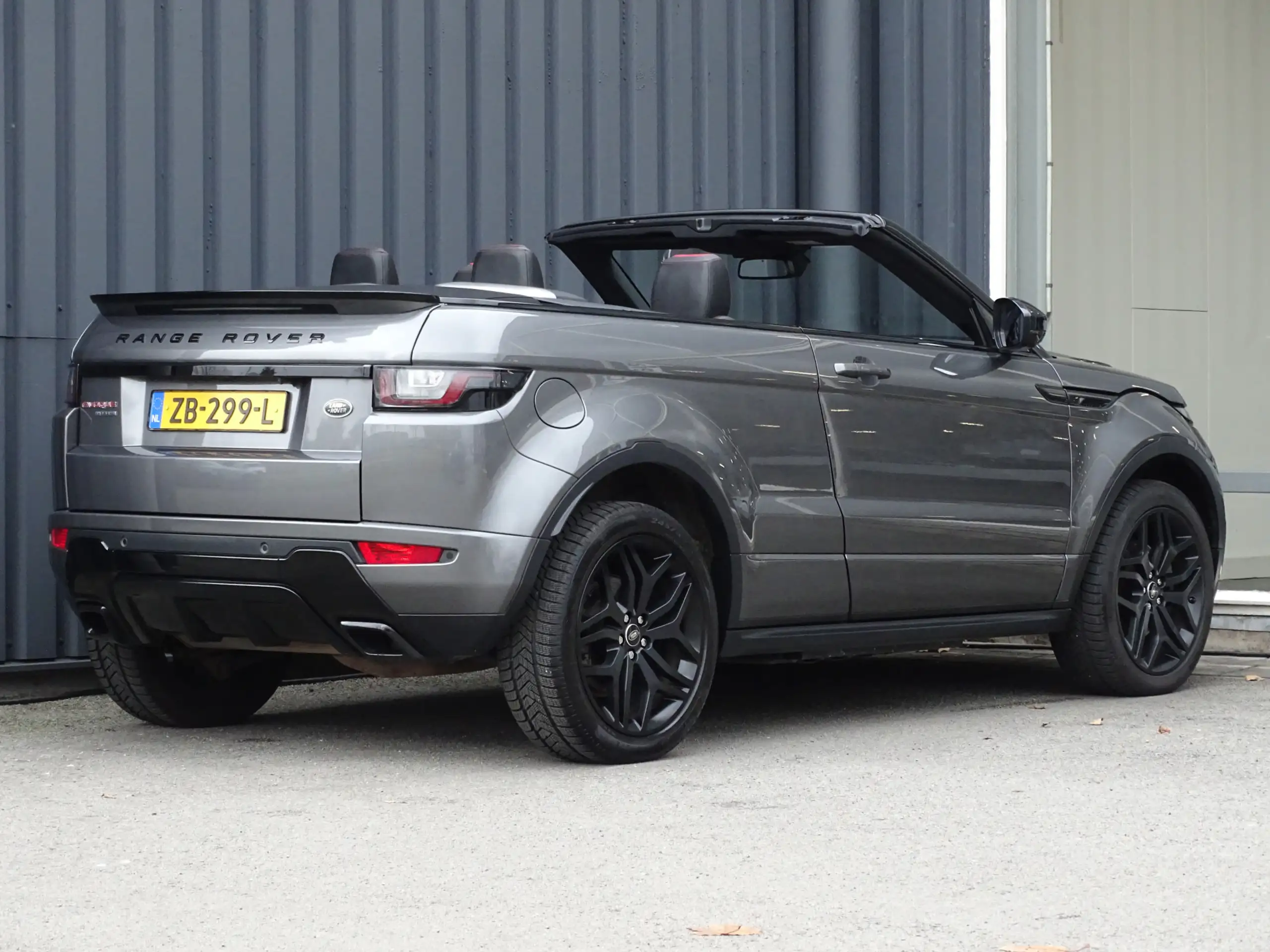 Land Rover - Range Rover Evoque