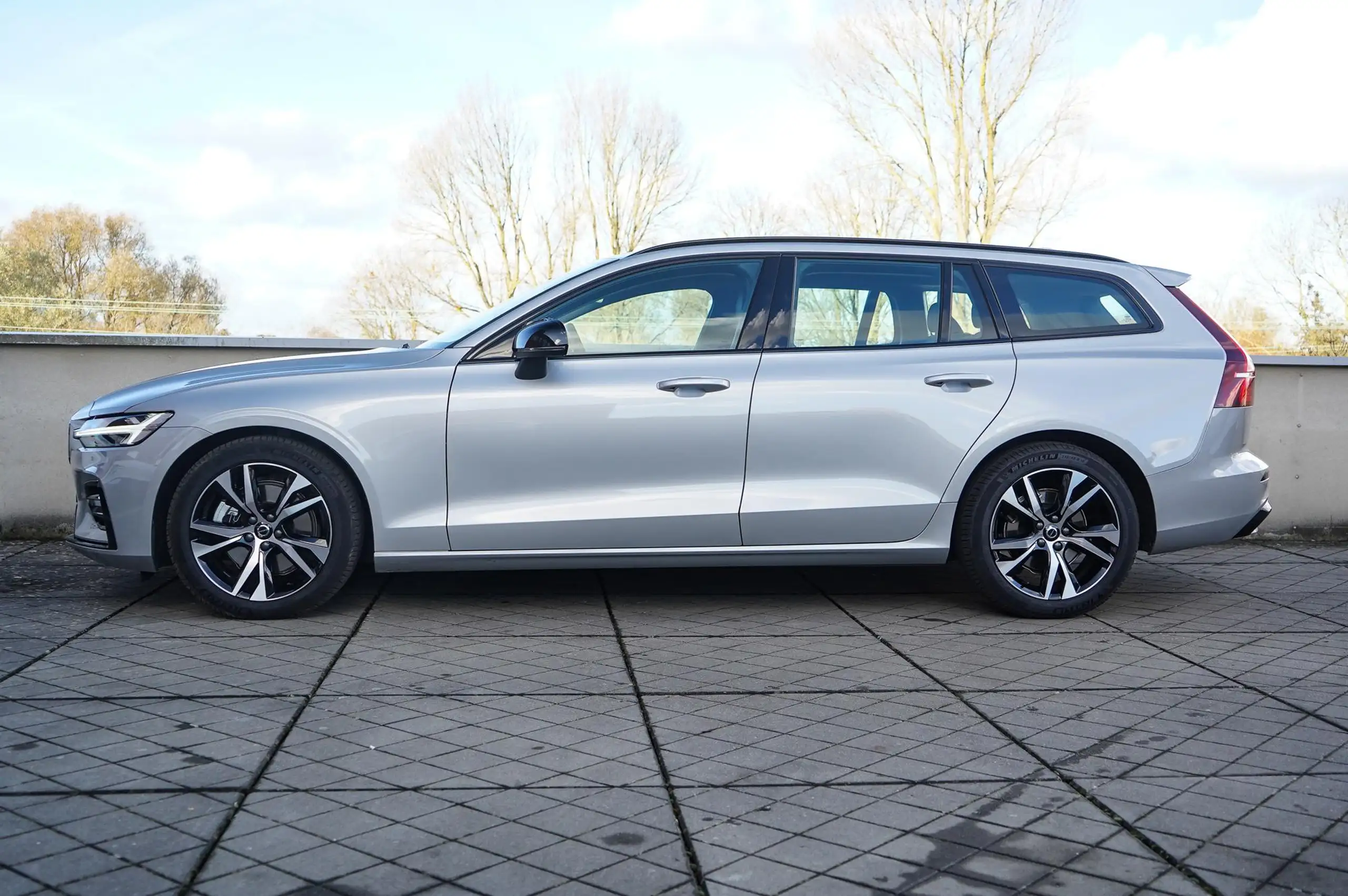 Volvo - V60