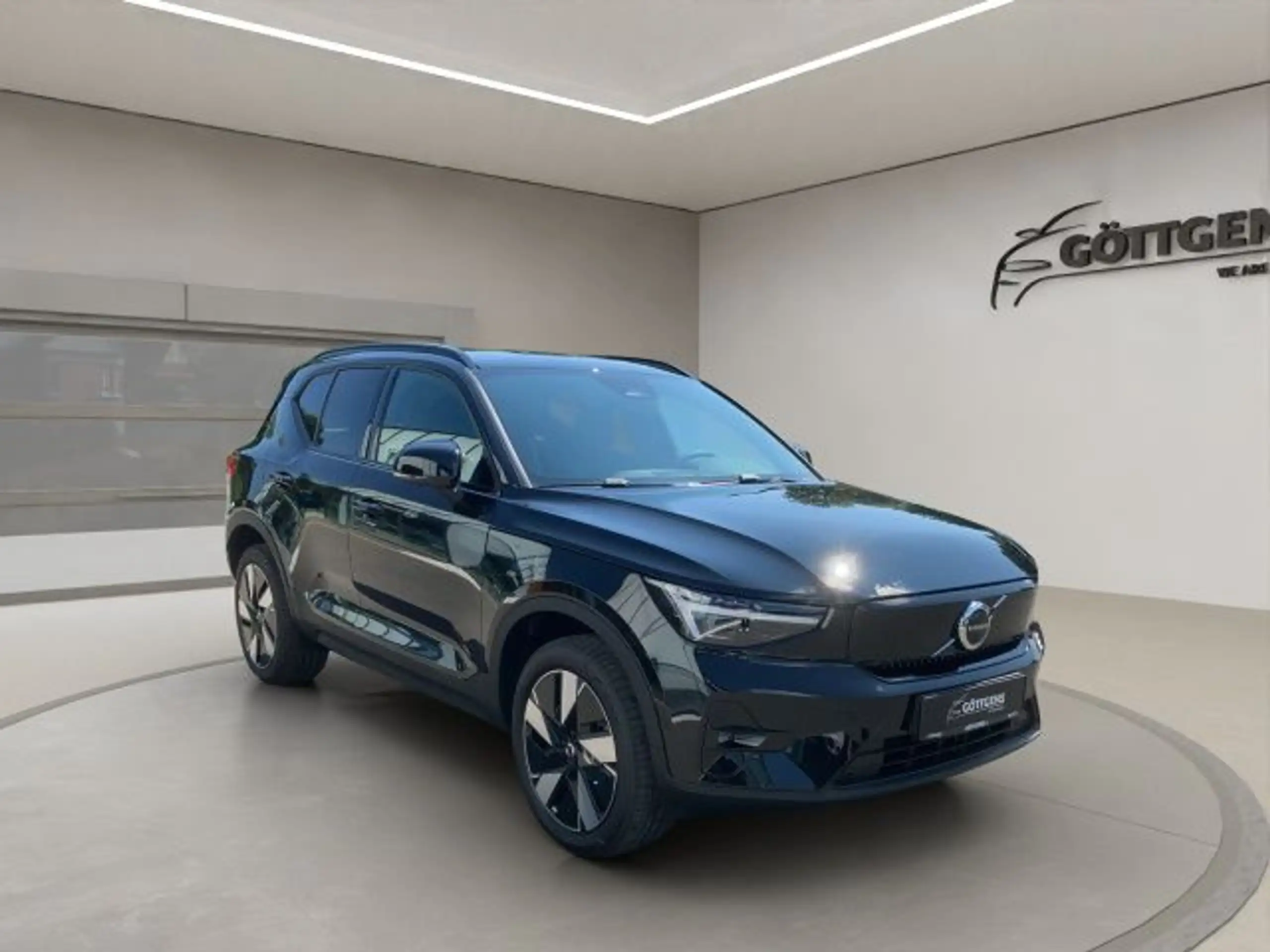 Volvo - XC40