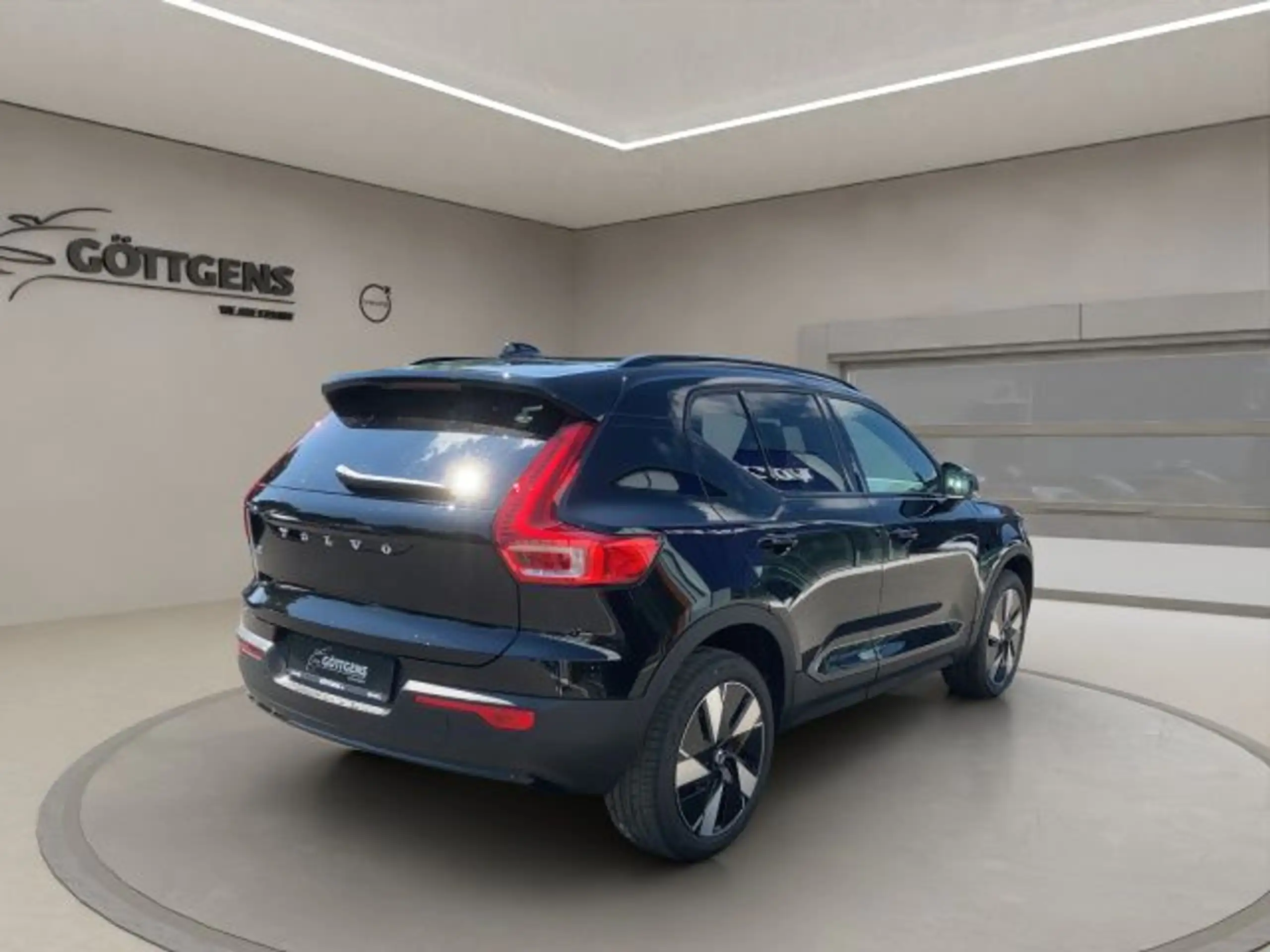 Volvo - XC40