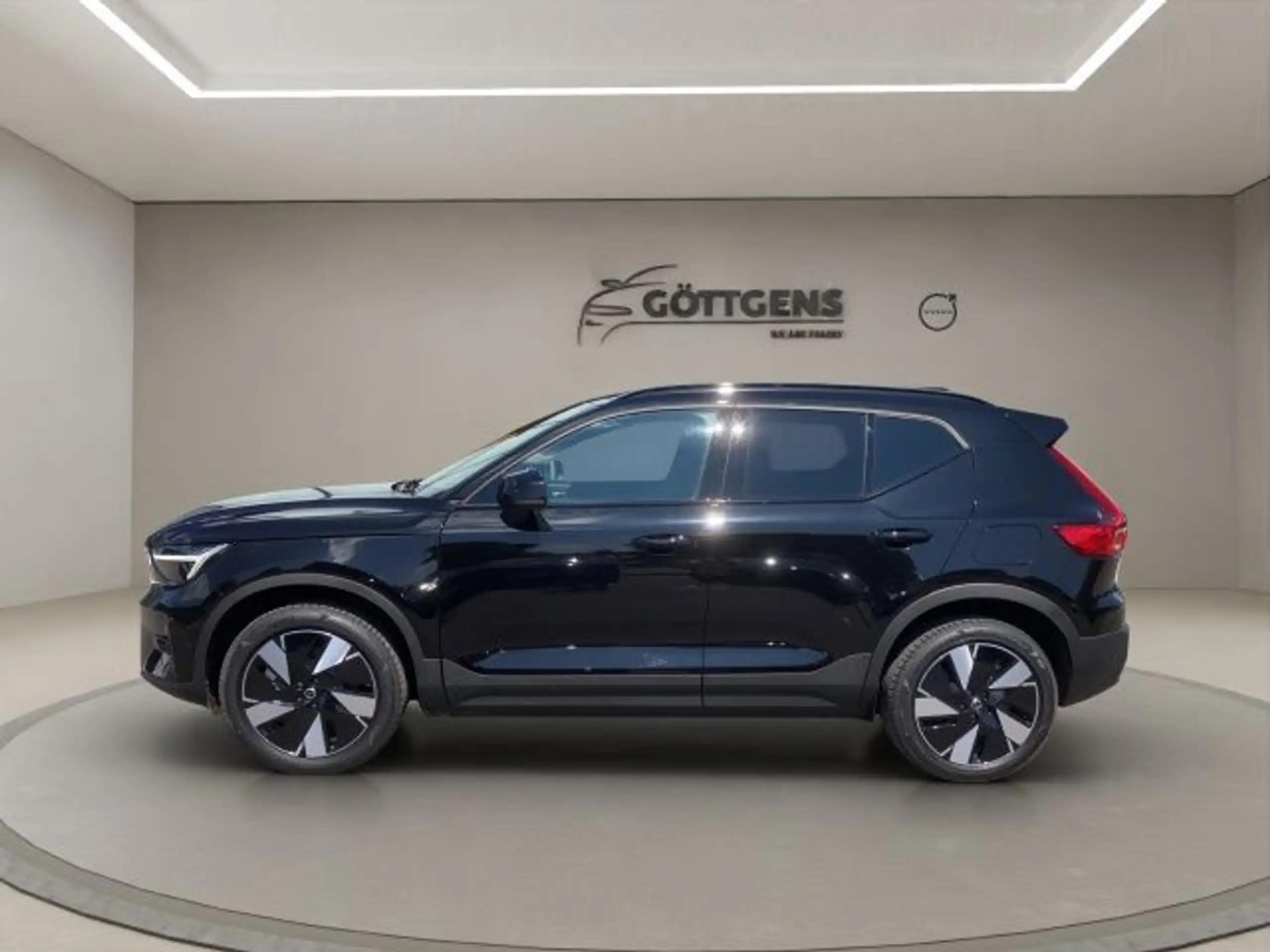 Volvo - XC40