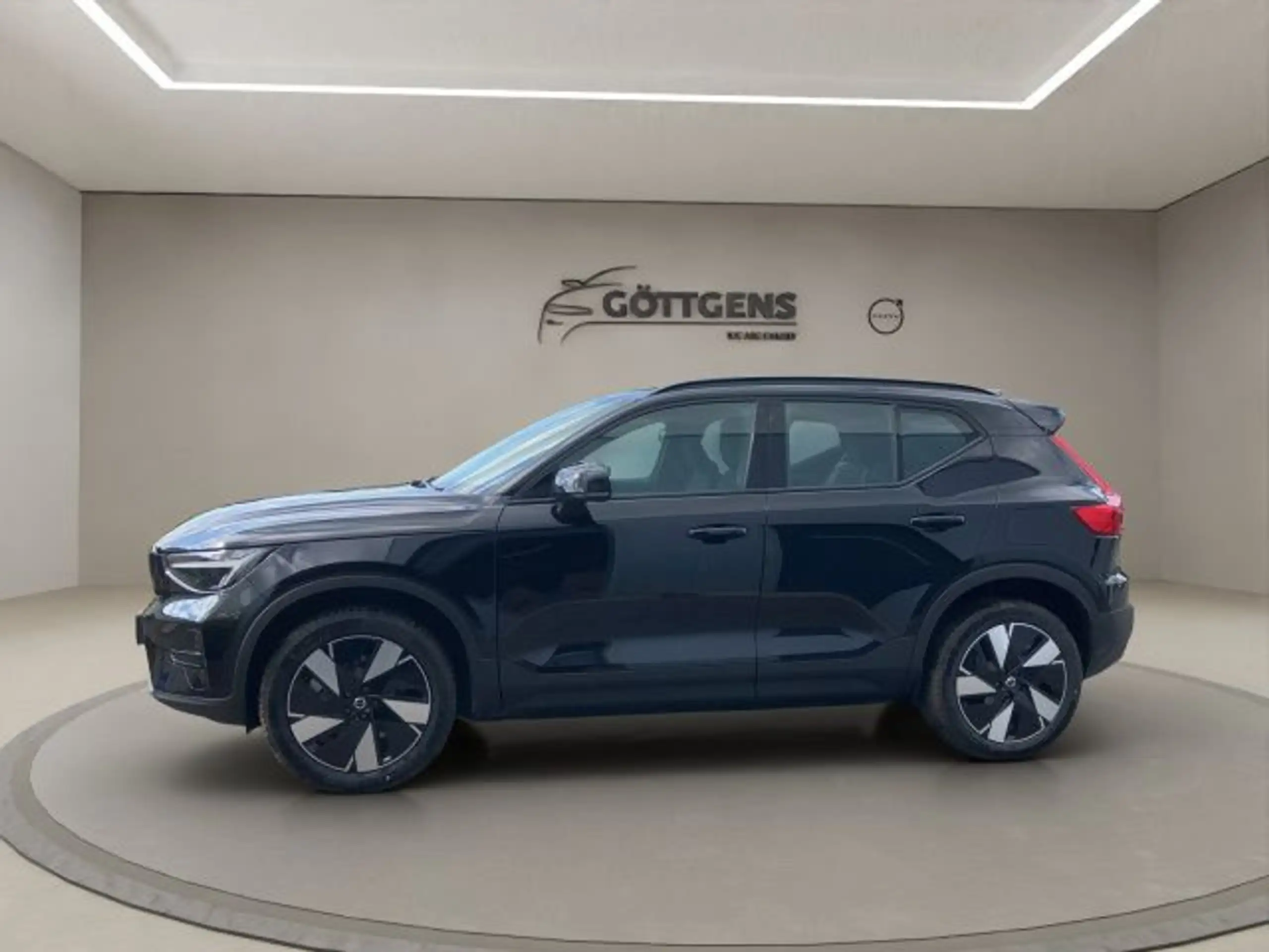 Volvo - XC40