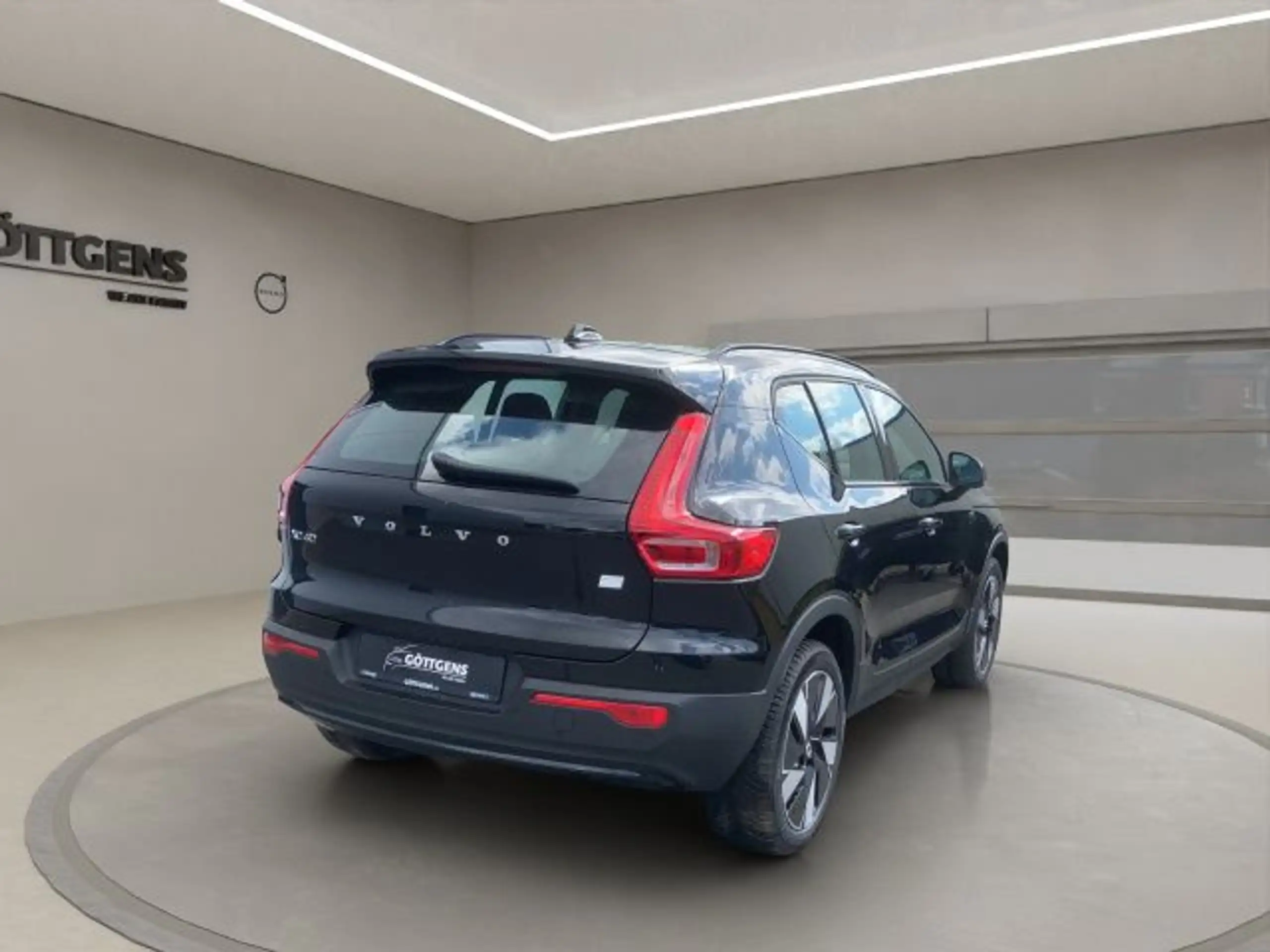 Volvo - XC40