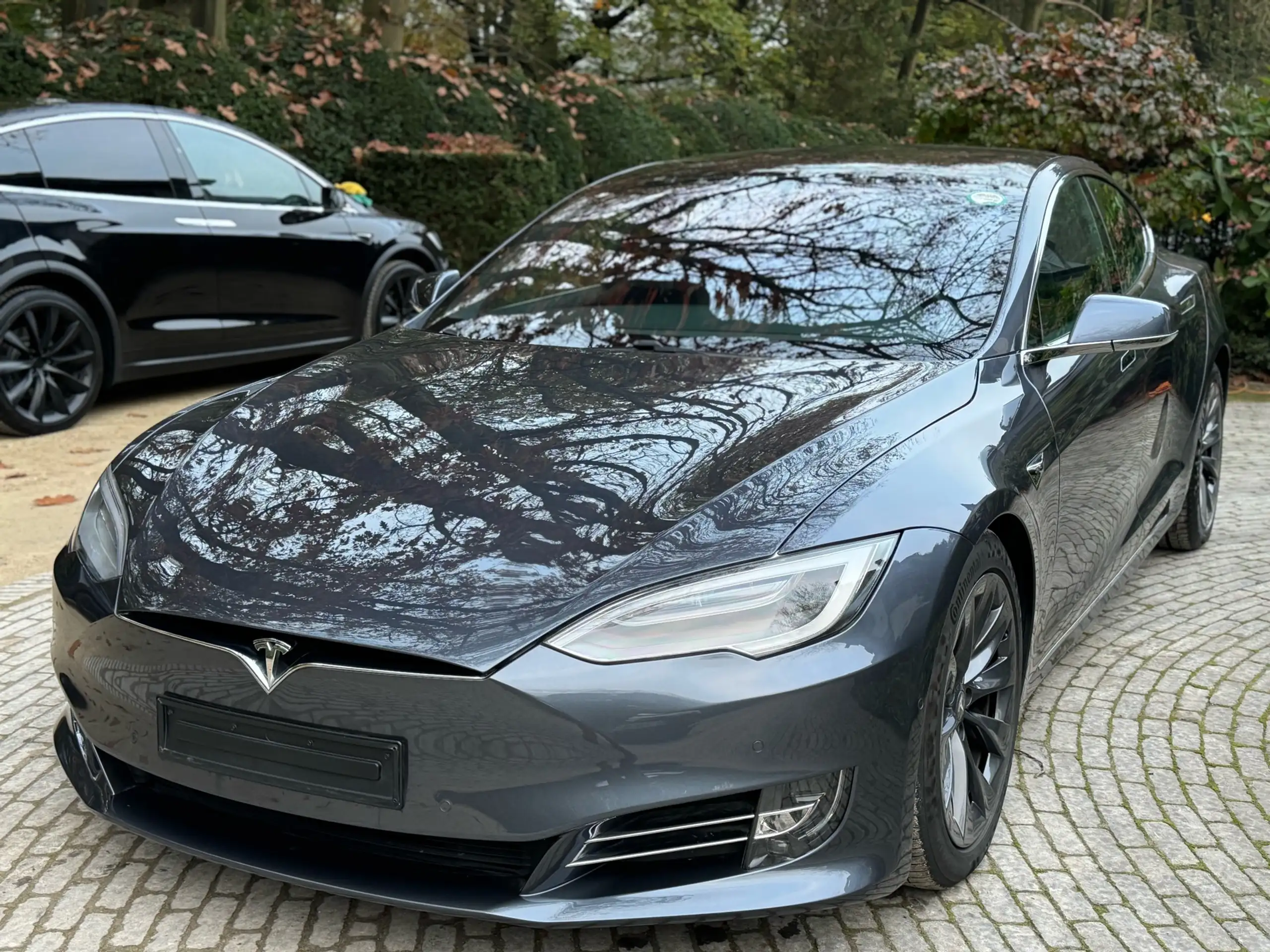 Tesla - Model S