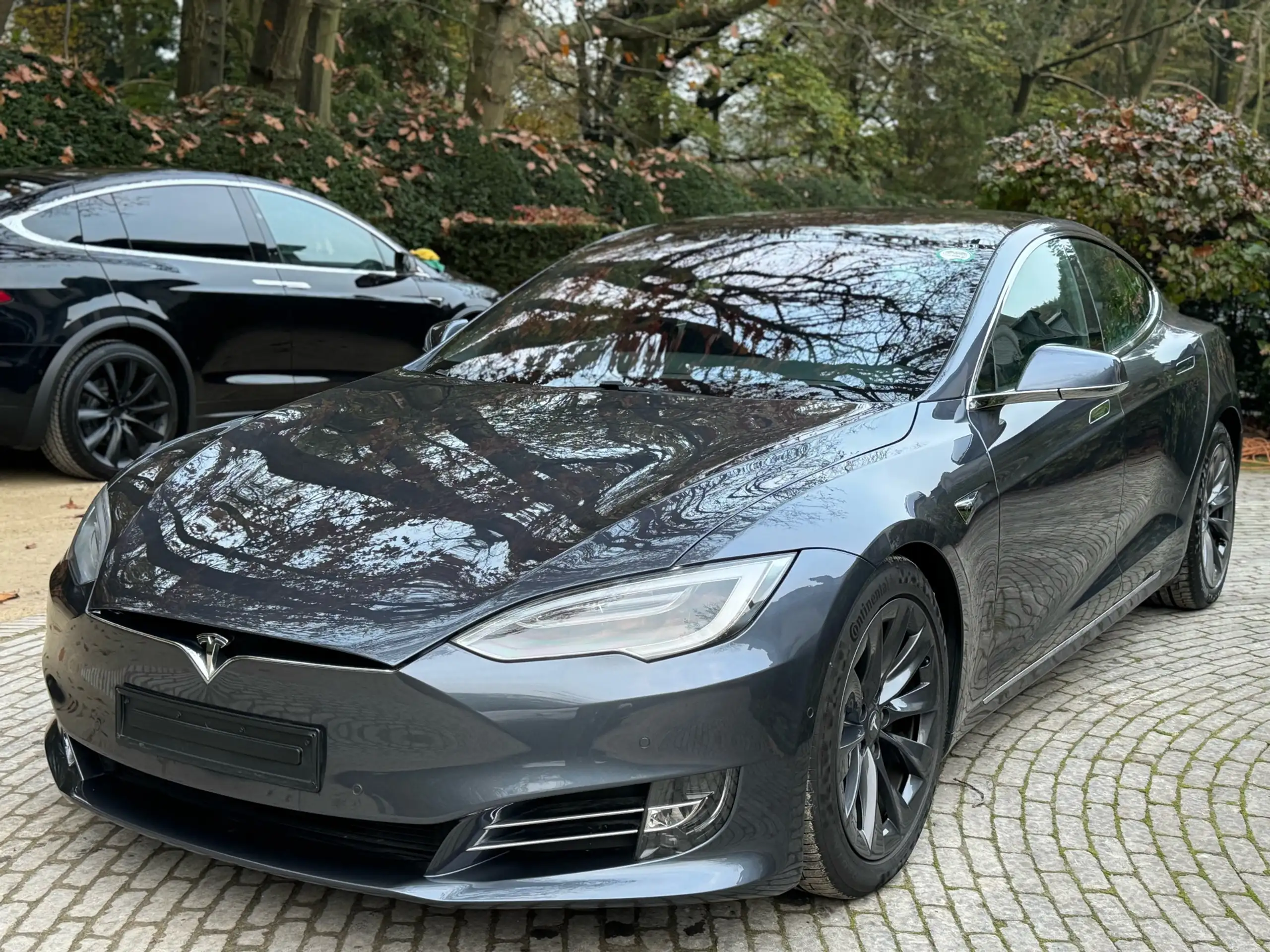 Tesla - Model S