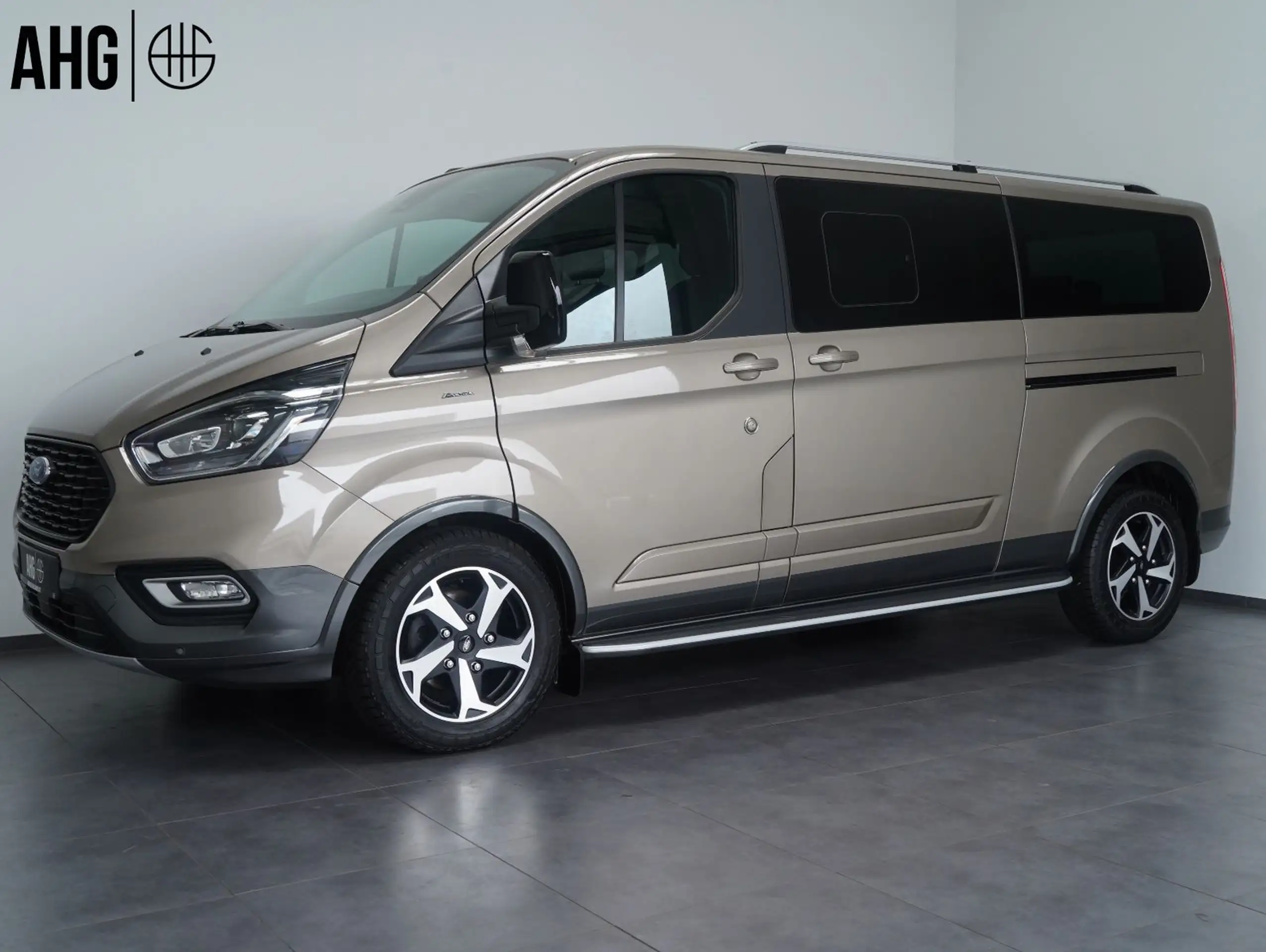 Ford - Tourneo Custom