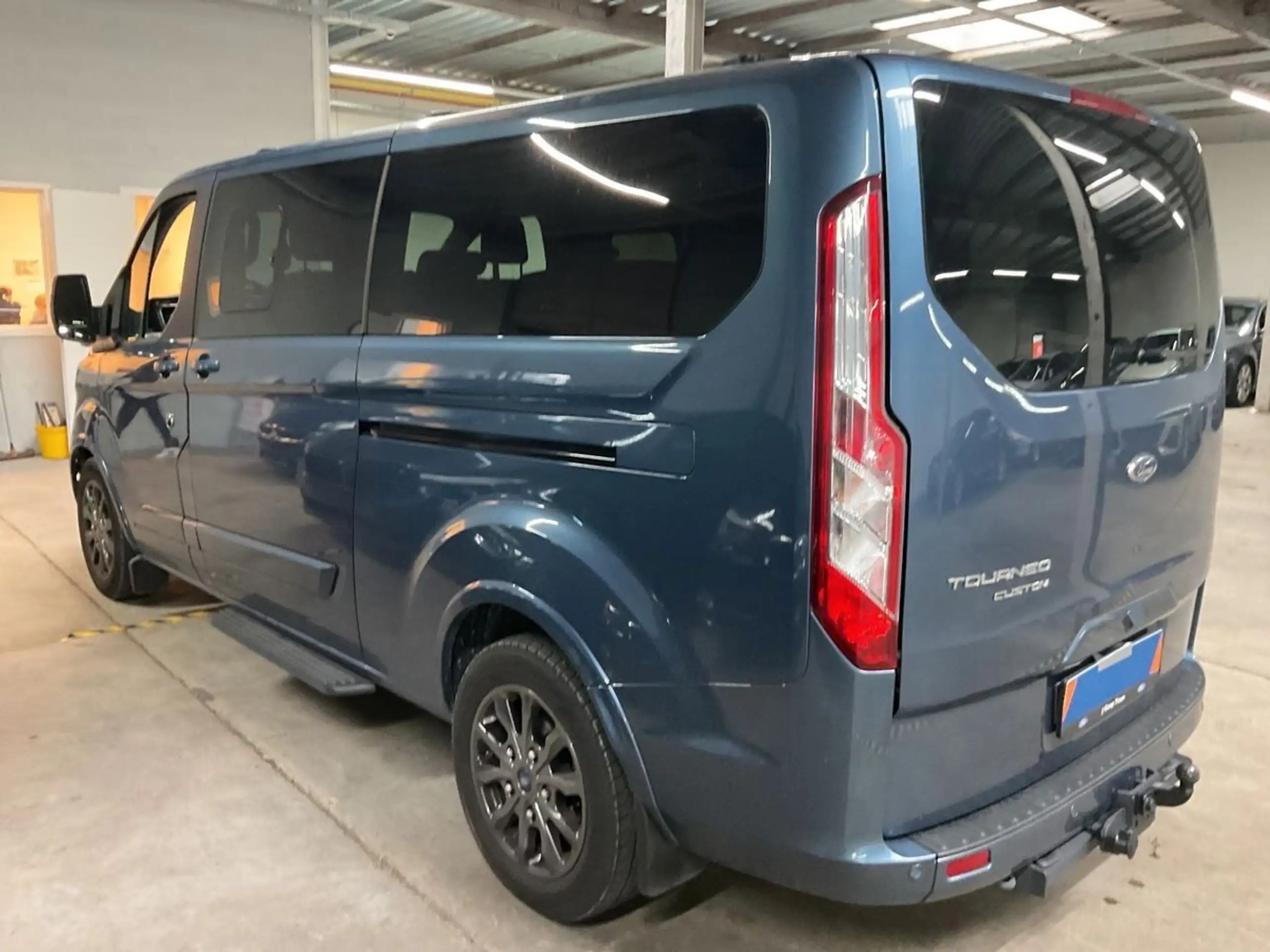 Ford - Tourneo Custom