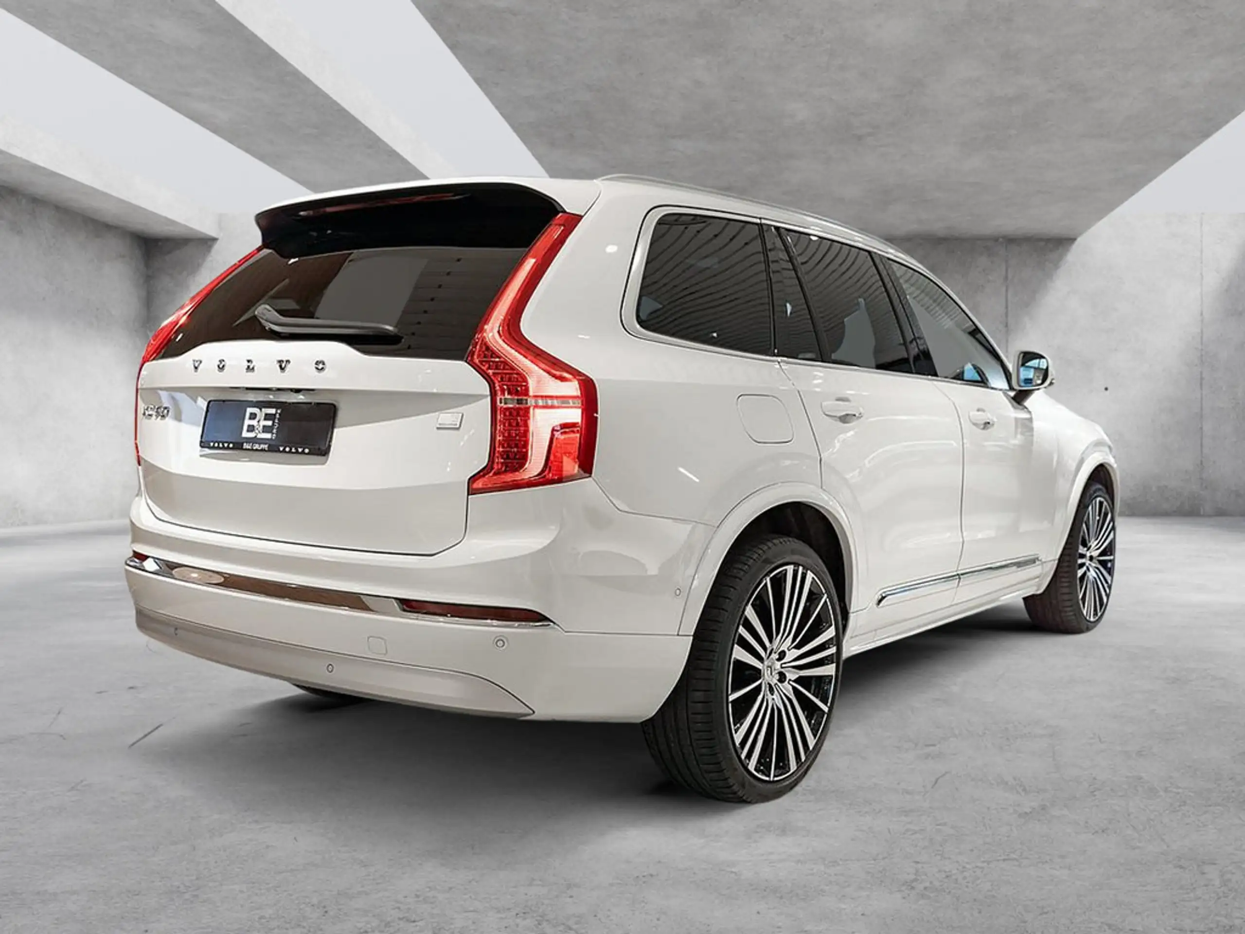 Volvo - XC90