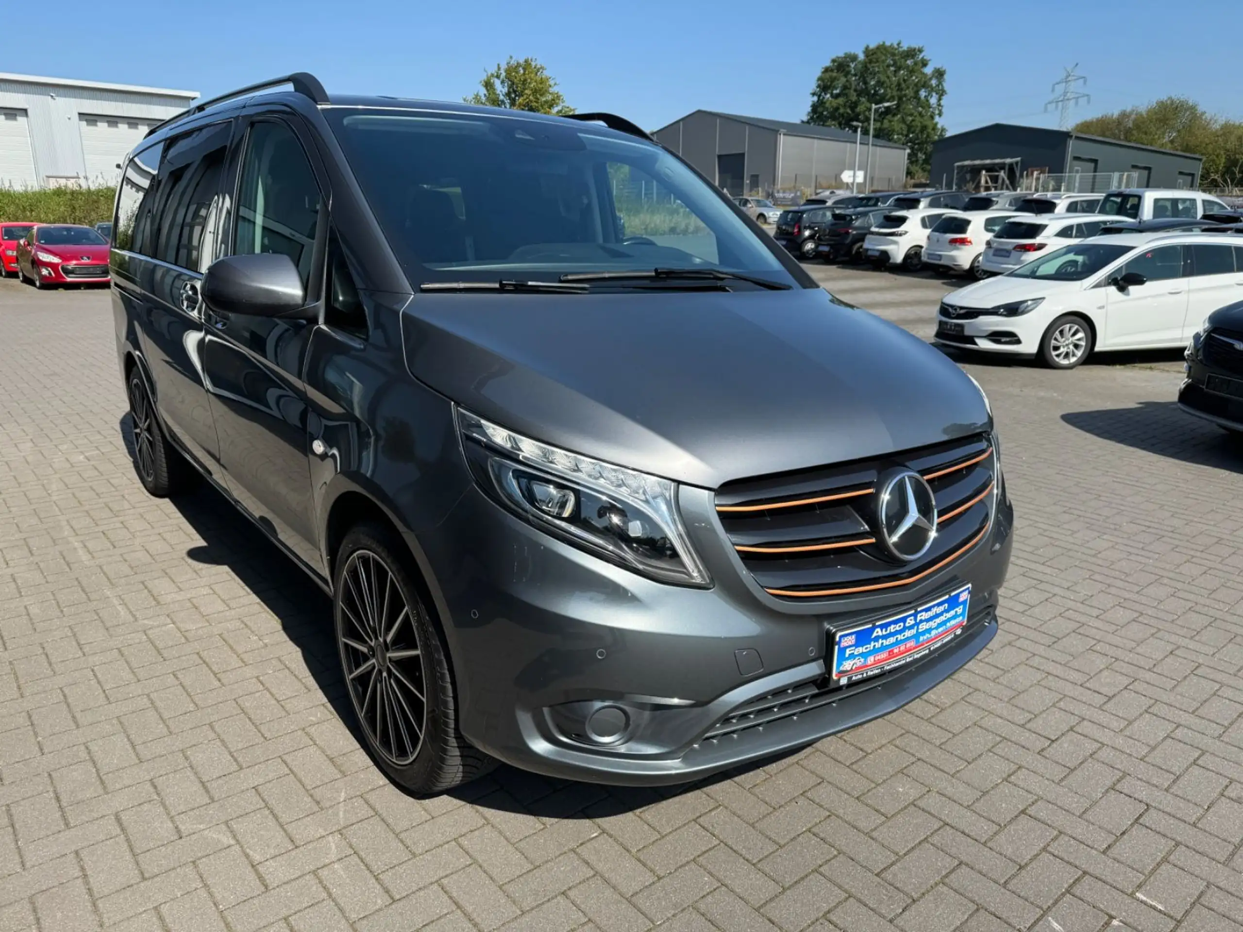 Mercedes-Benz - Vito