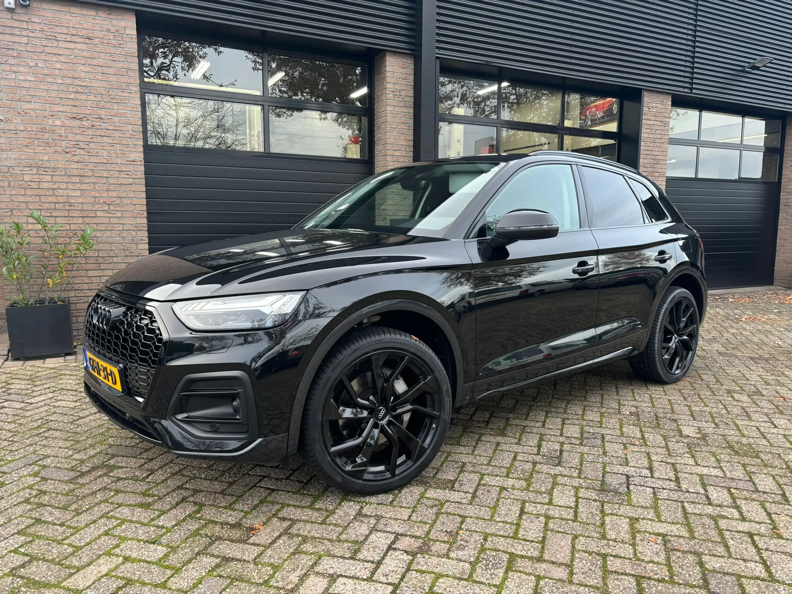 Audi - Q5