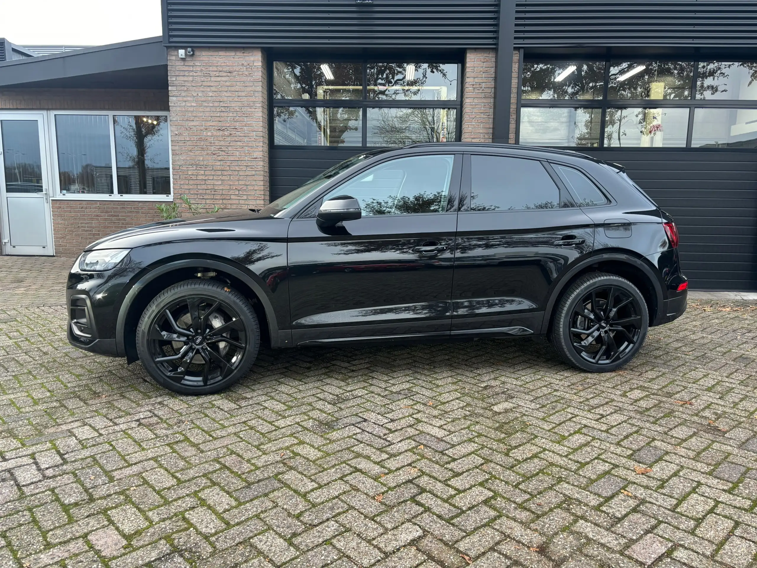 Audi - Q5