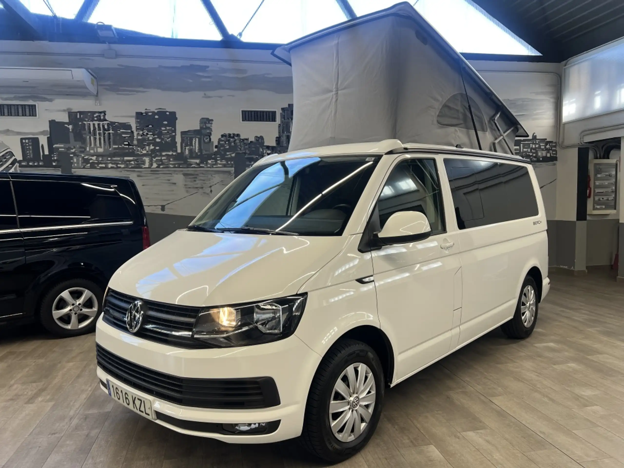 Volkswagen - T5 California