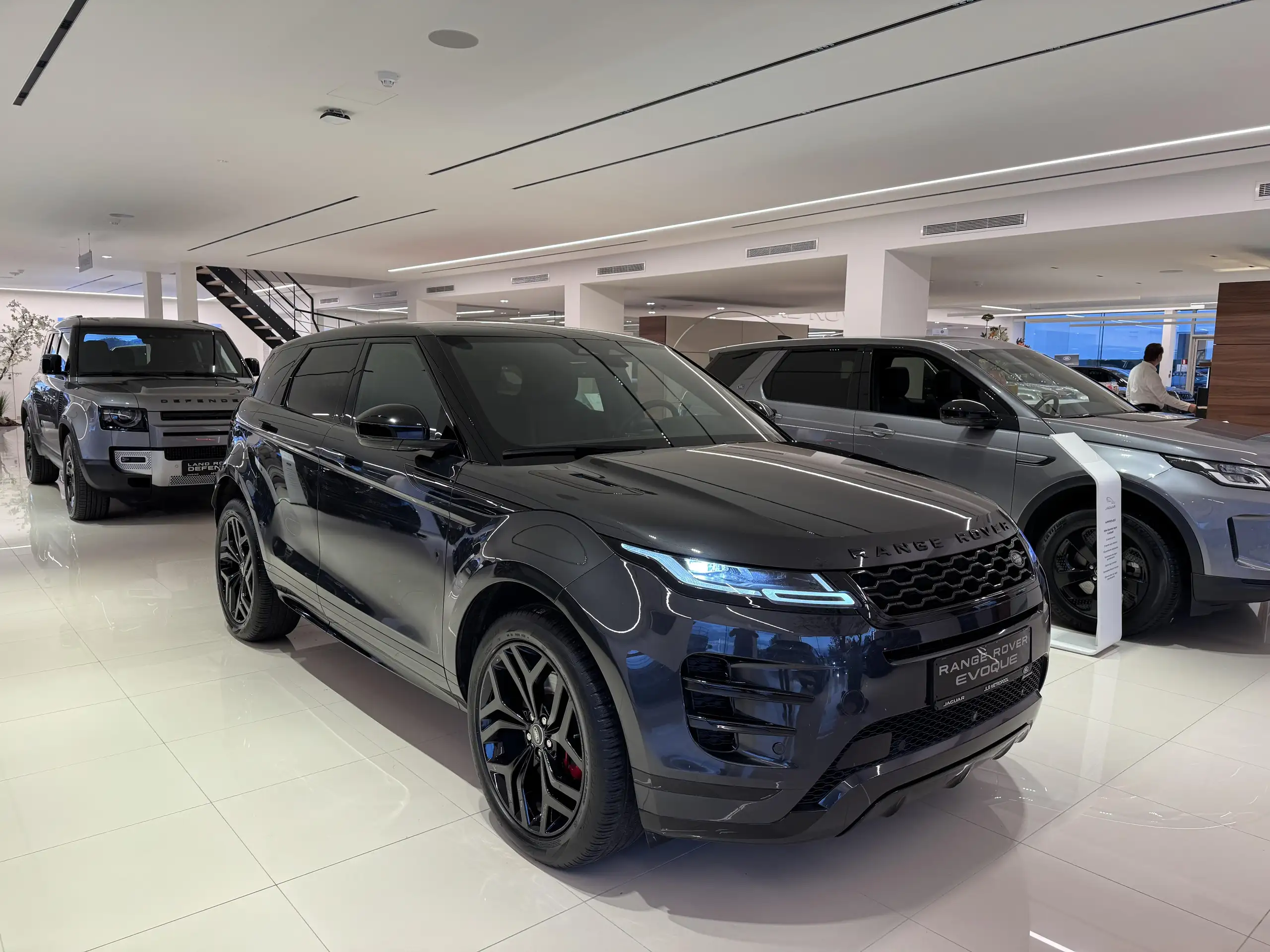 Land Rover - Range Rover Evoque