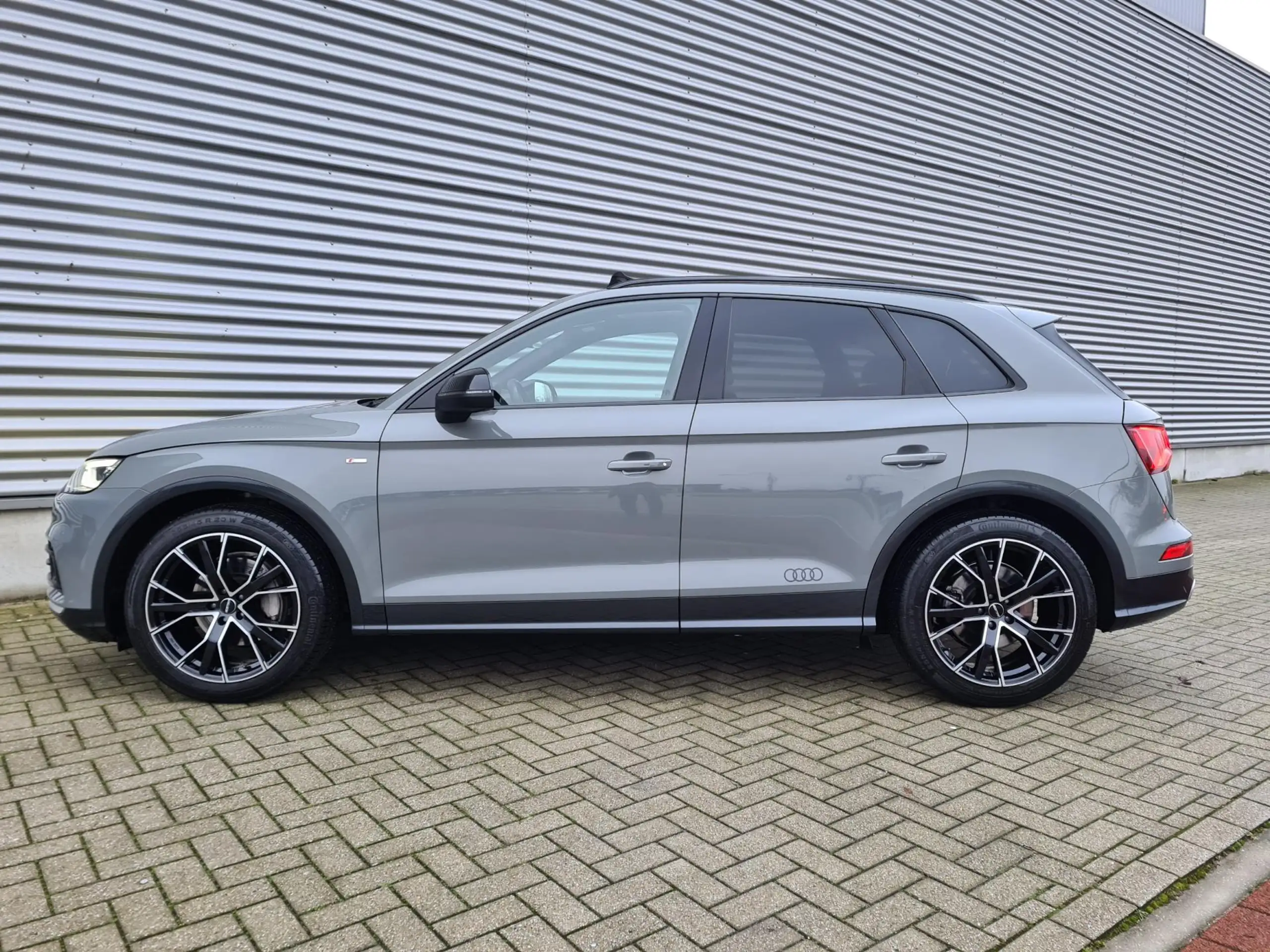 Audi - Q5