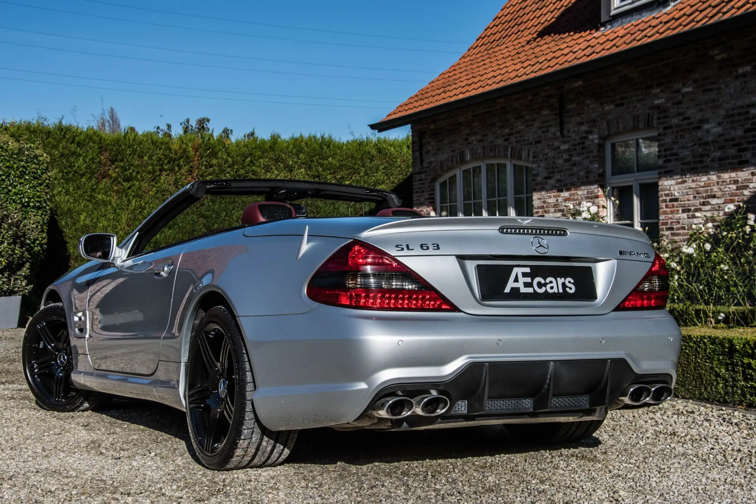 Mercedes-Benz - SL 63 AMG