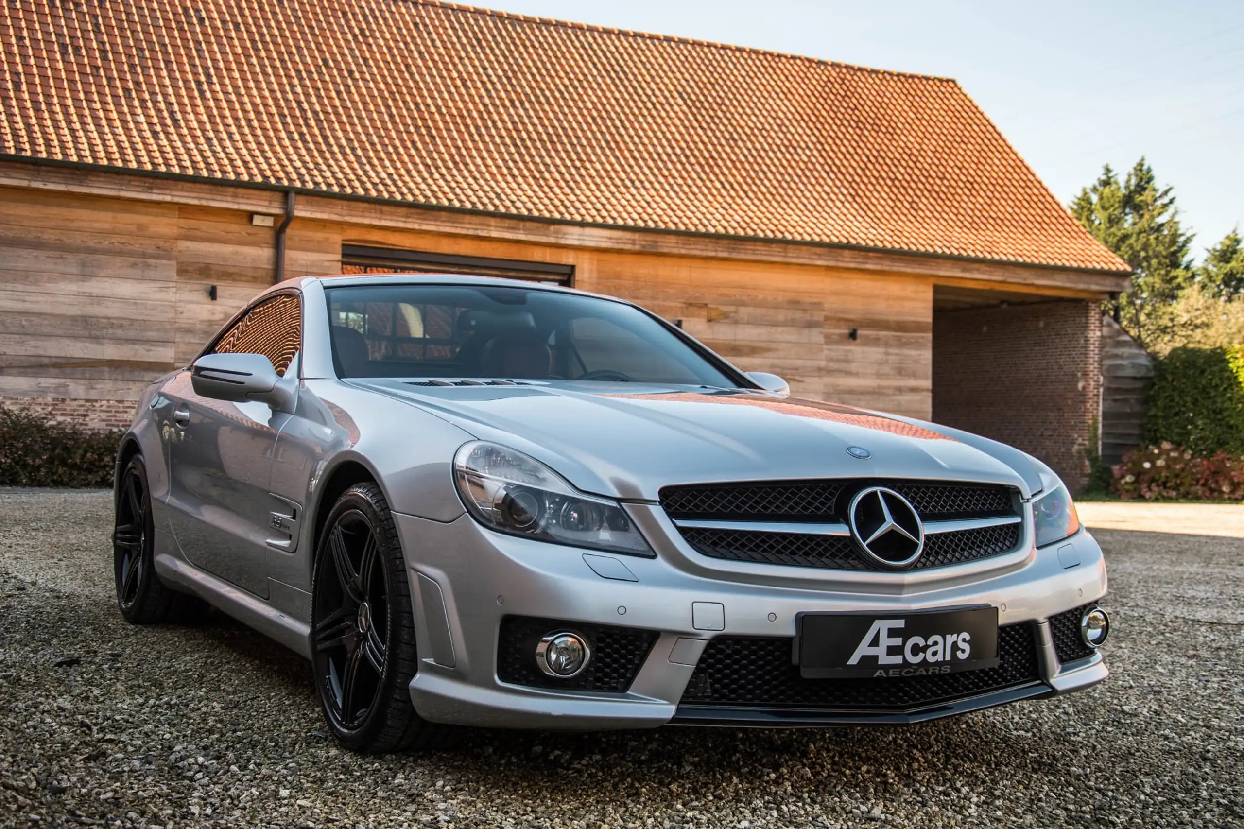 Mercedes-Benz - SL 63 AMG