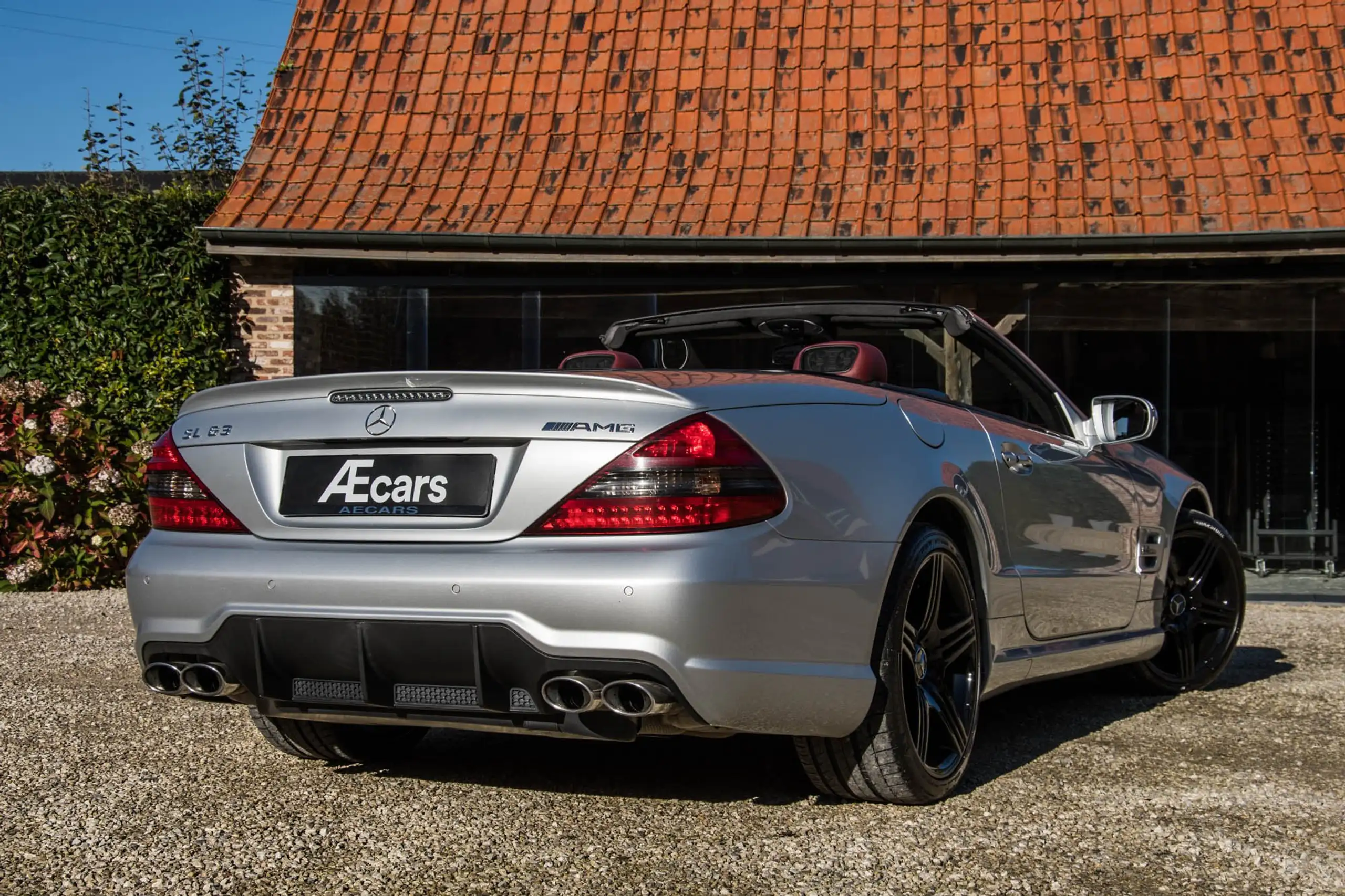 Mercedes-Benz - SL 63 AMG